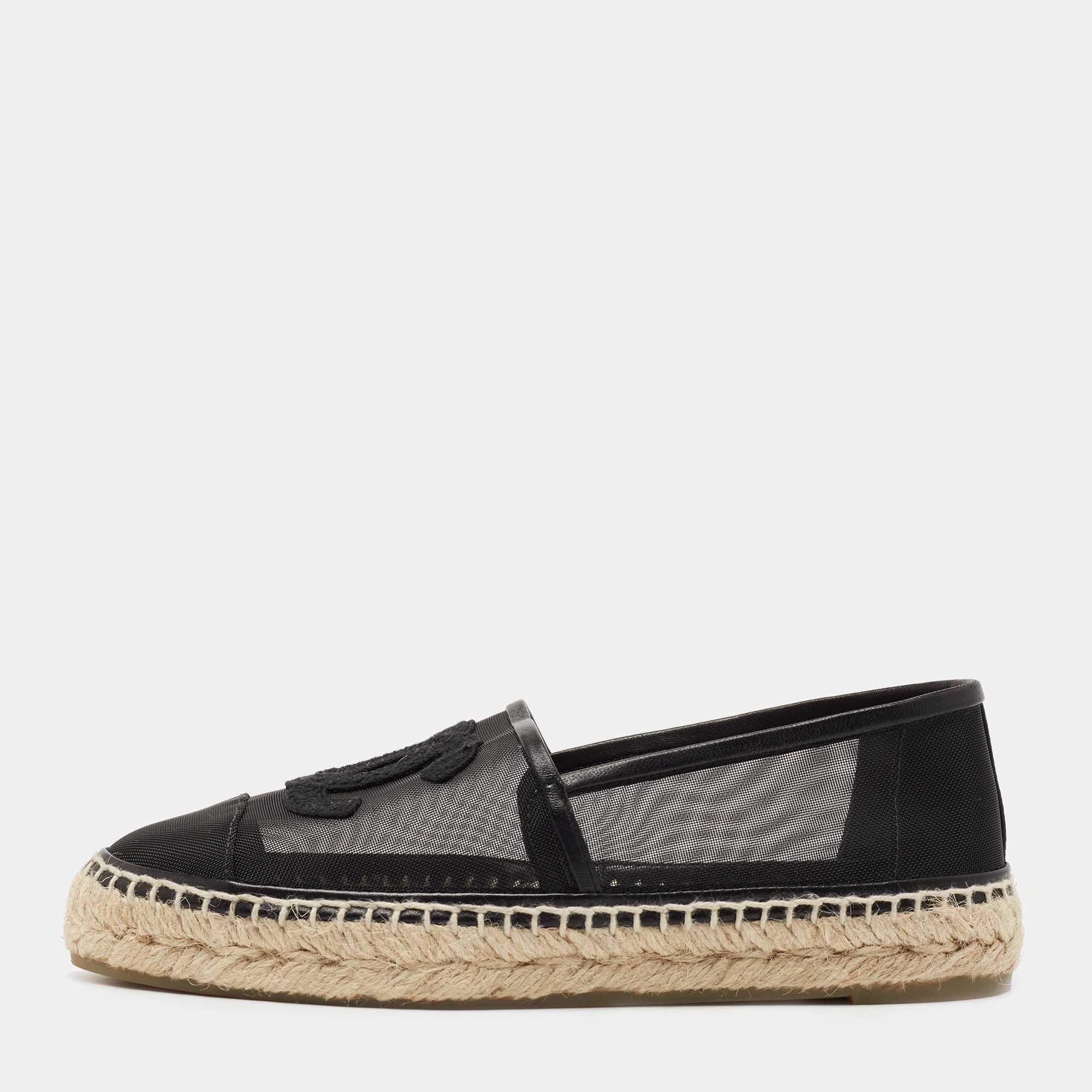 Pre Owned Chanel Black Mesh CC Espadrille Flats Size 37