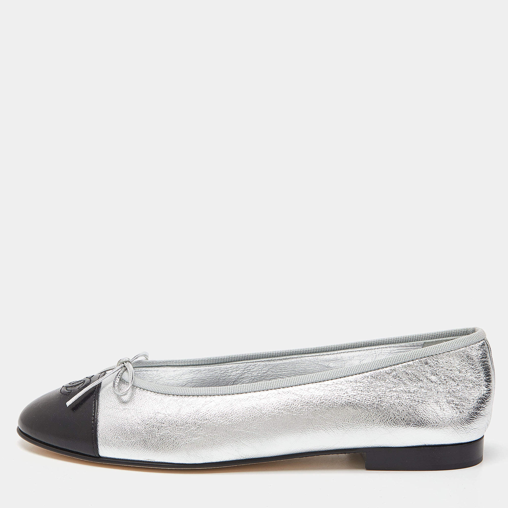 Chanel Metallic Silver/Black Leather CC Bow Cap Toe Ballet Flats Size 41.5