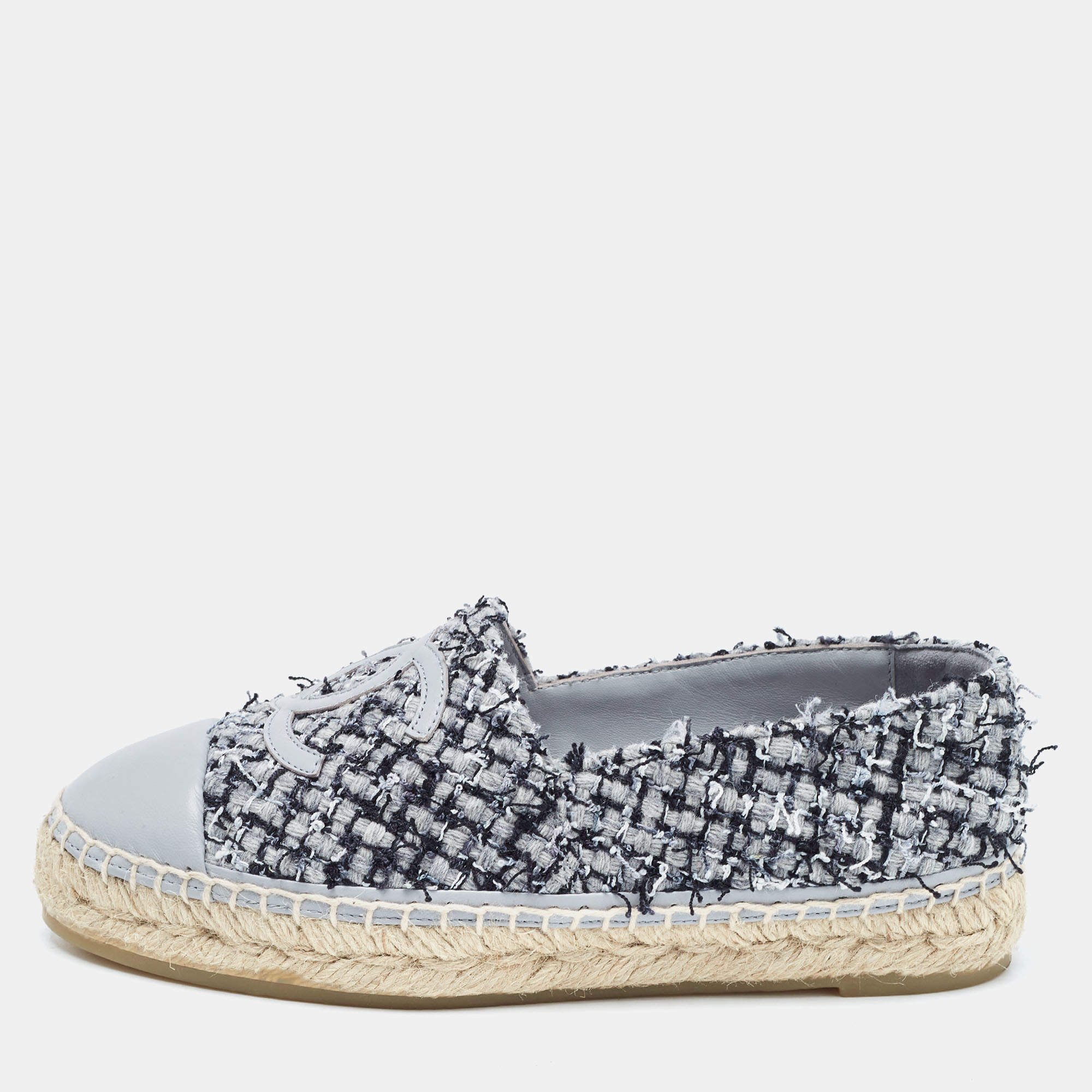 Chanel Grey Tweed and Leather Cap Toe CC Espadrille Flats Size 36