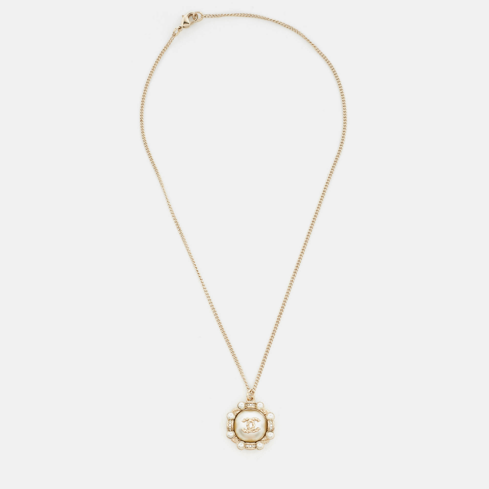 Pre Owned Chanel CC Faux Pearl Crystals Gold Tone Pendant Necklace