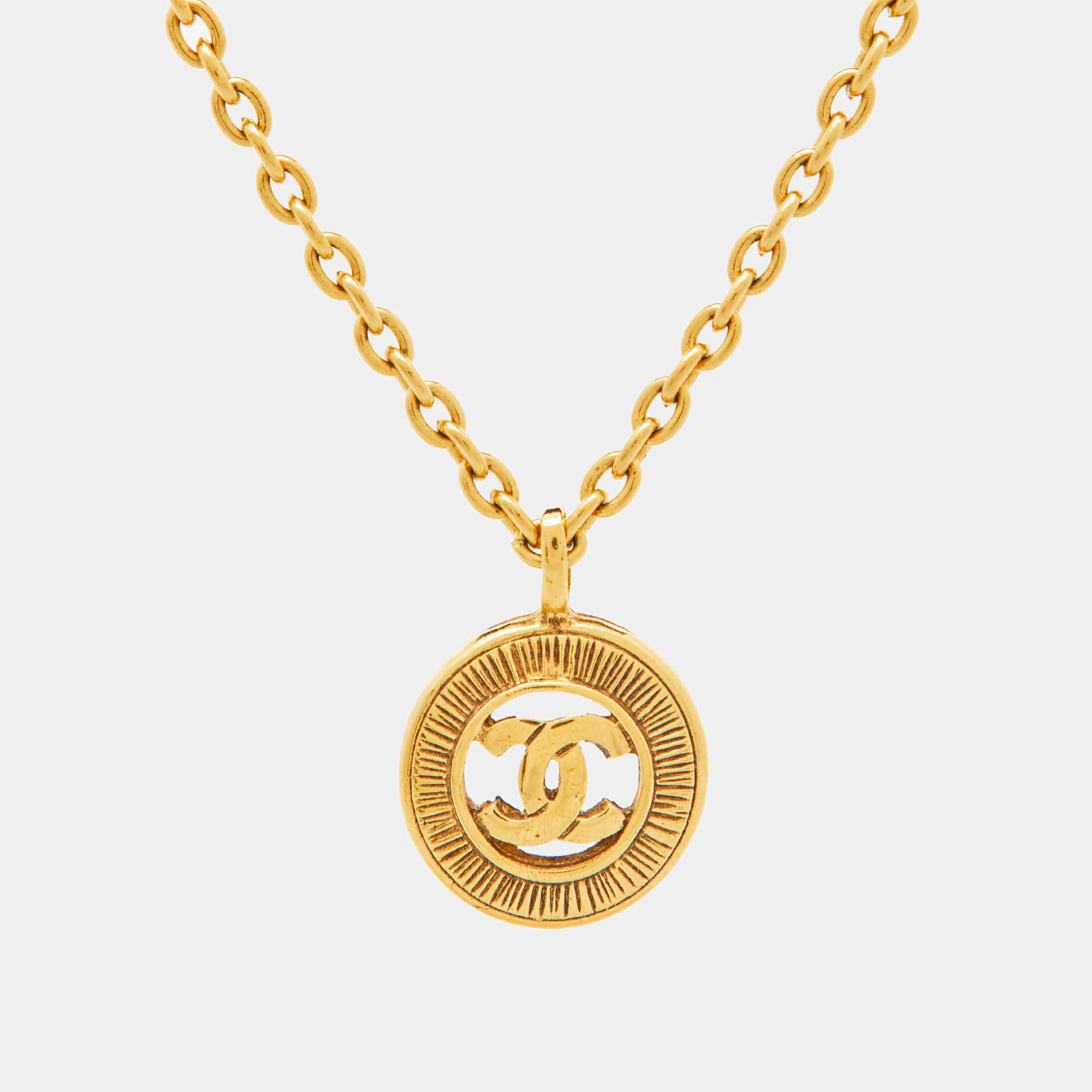 Pre Owned Chanel CC Gold Tone Necklace