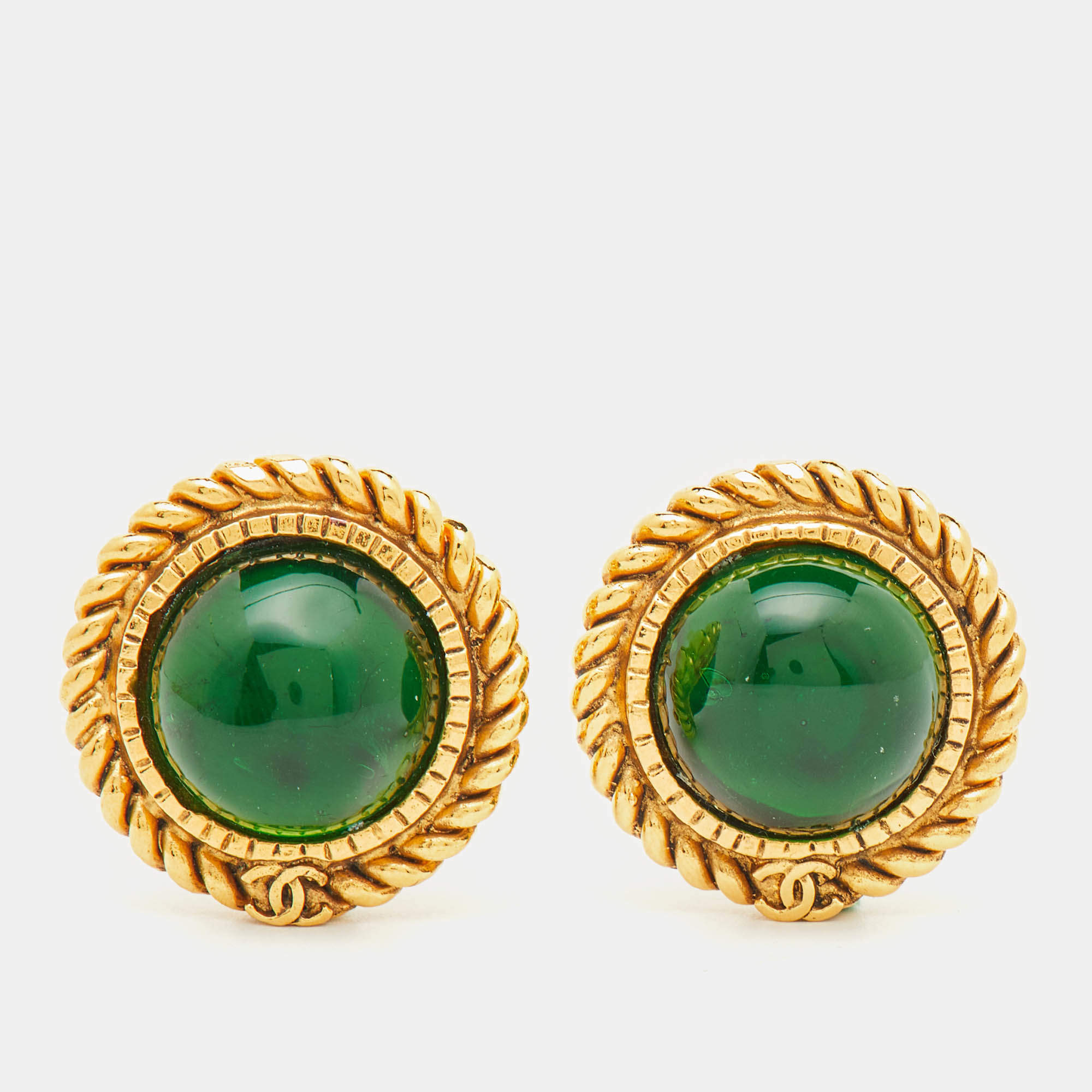 Pre Owned Chanel CC Resin Gold Tone Clip On Earrings