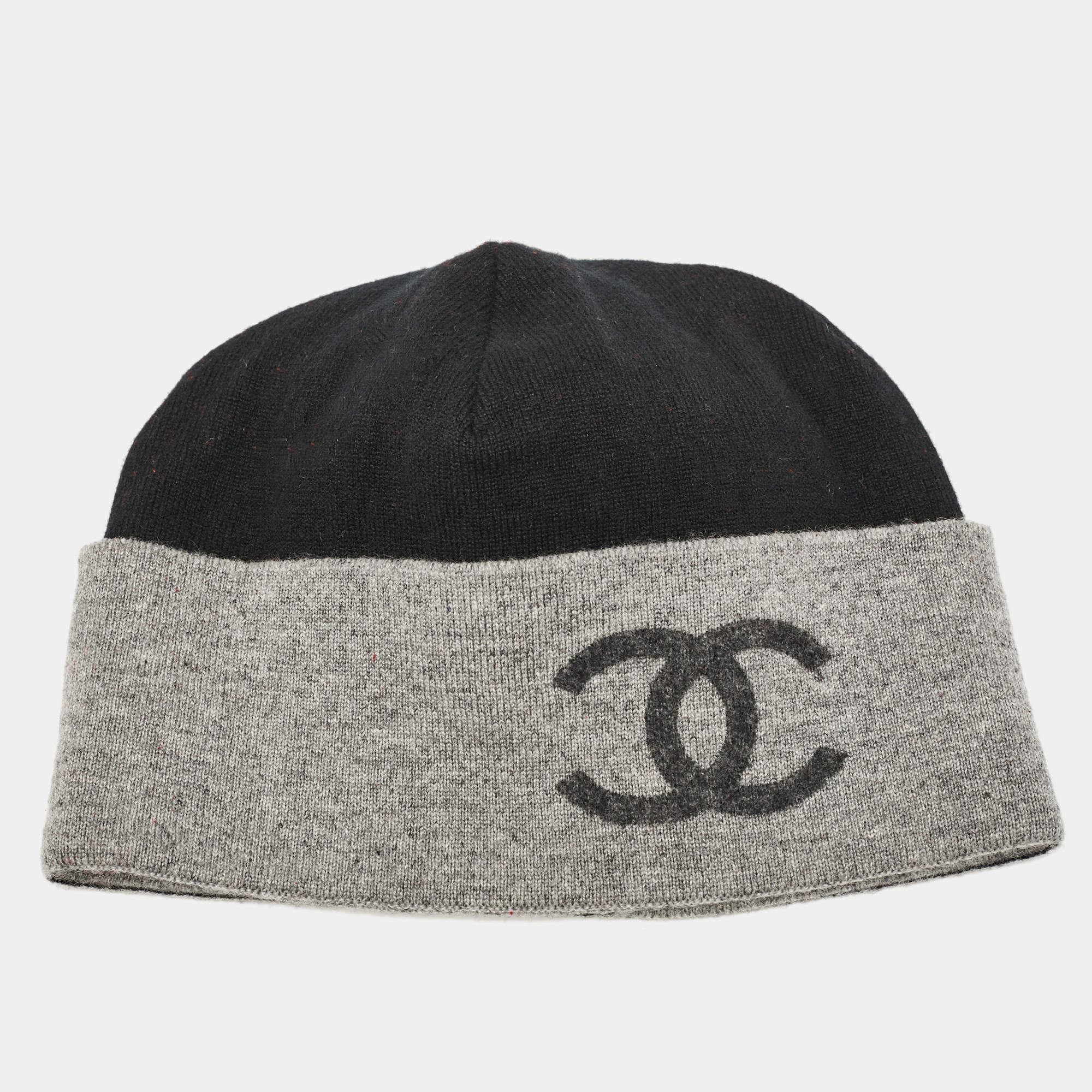 Pre Owned Chanel Black/Grey CC Cashmere Beanie