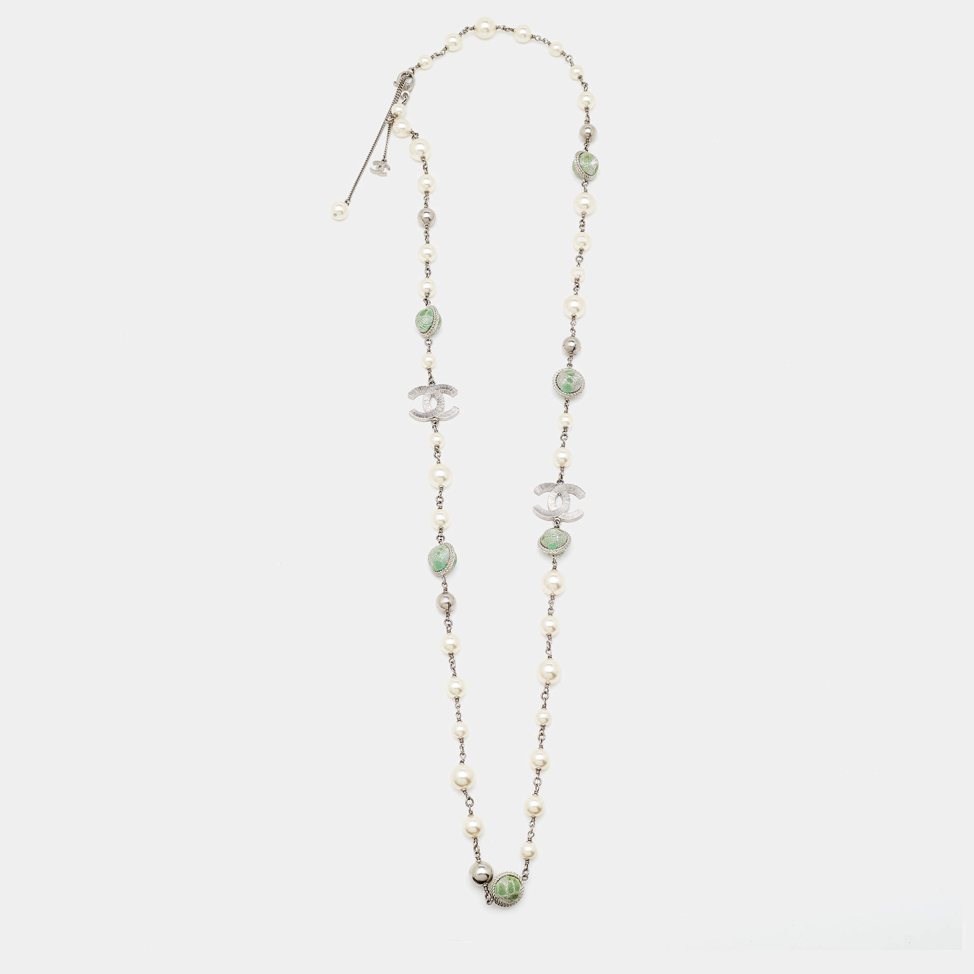 Pre Owned Chanel CC Faux Pearl Composite Silver Tone Long  Necklace 