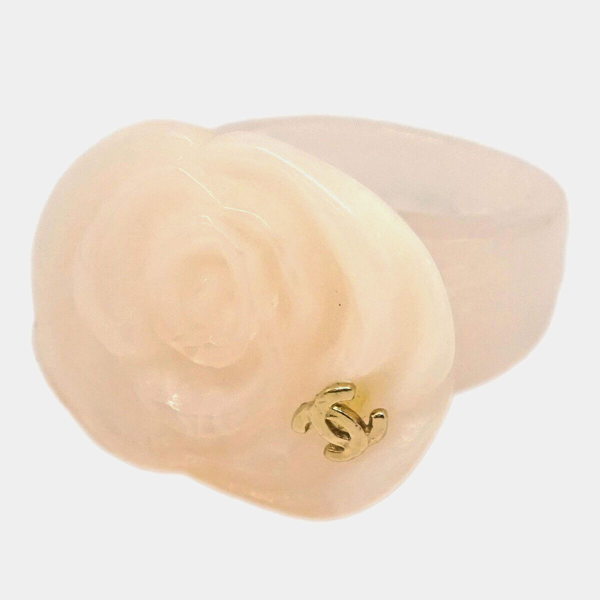 Chanel Acrylic Off White Camellia Ring EU 53 