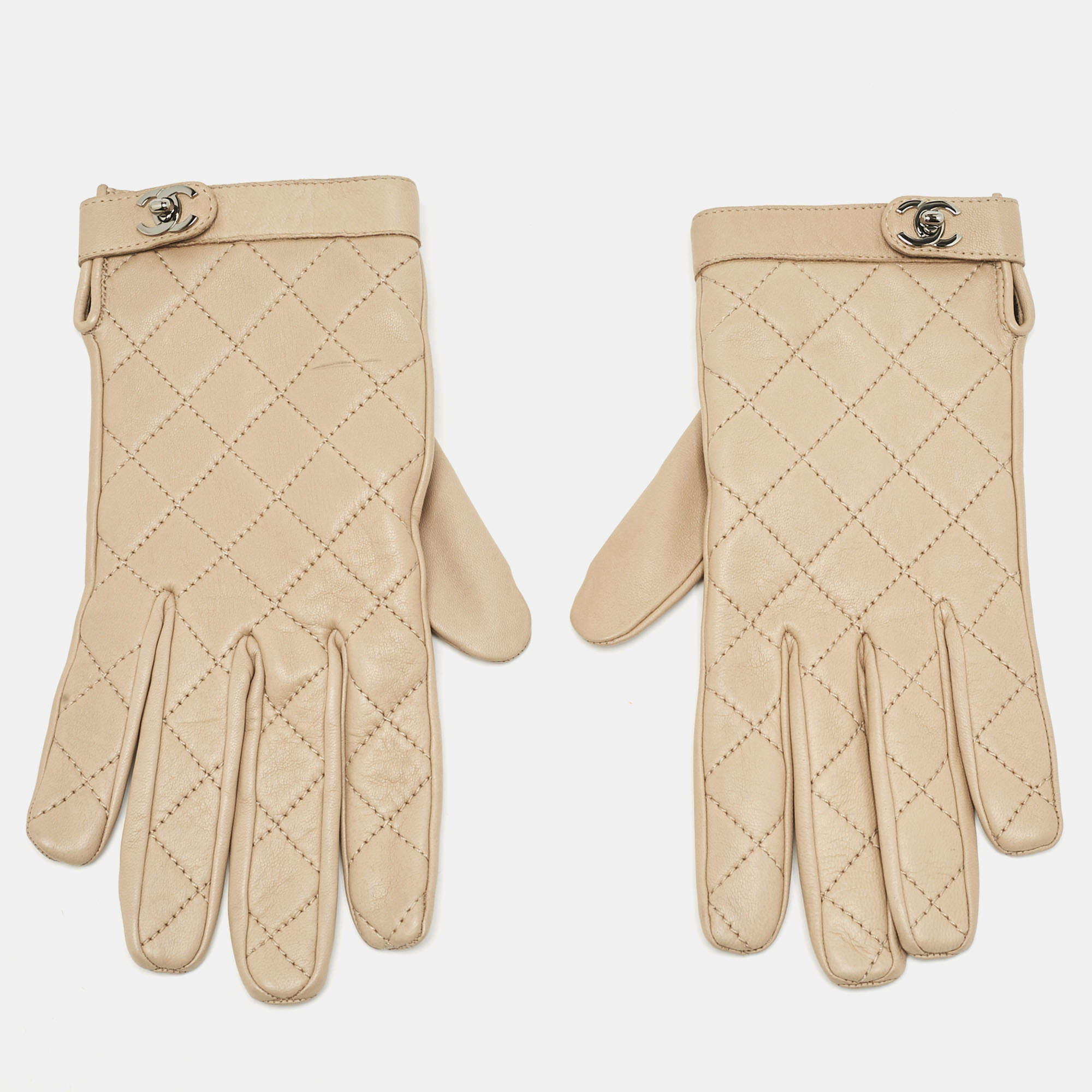Chanel Beige Quilted Lambskin Leather CC Turnlock Gloves Size 8