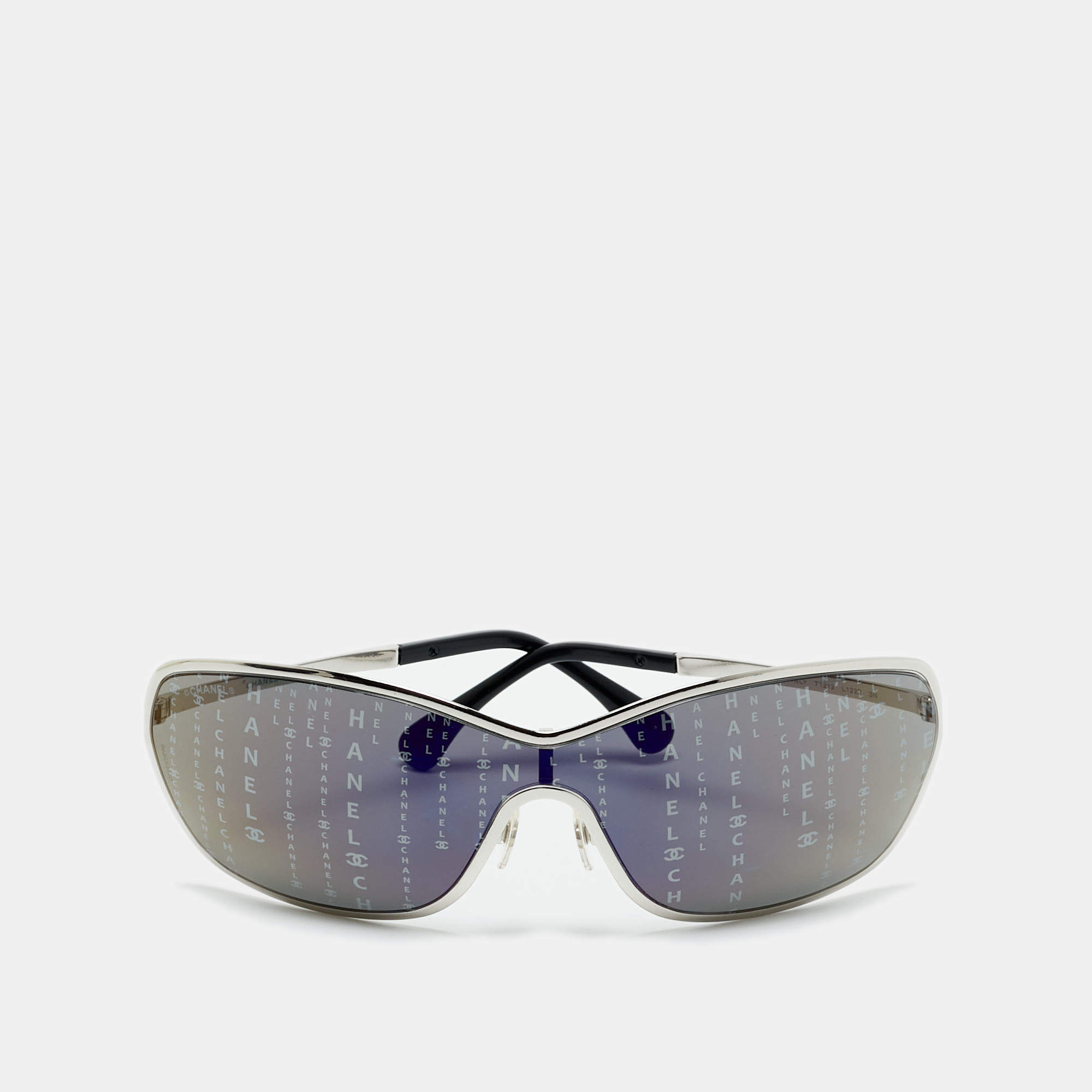 Pre Owned Chanel Black/Silver Tone 71212 Hologram Runaway Shield Sunglasses