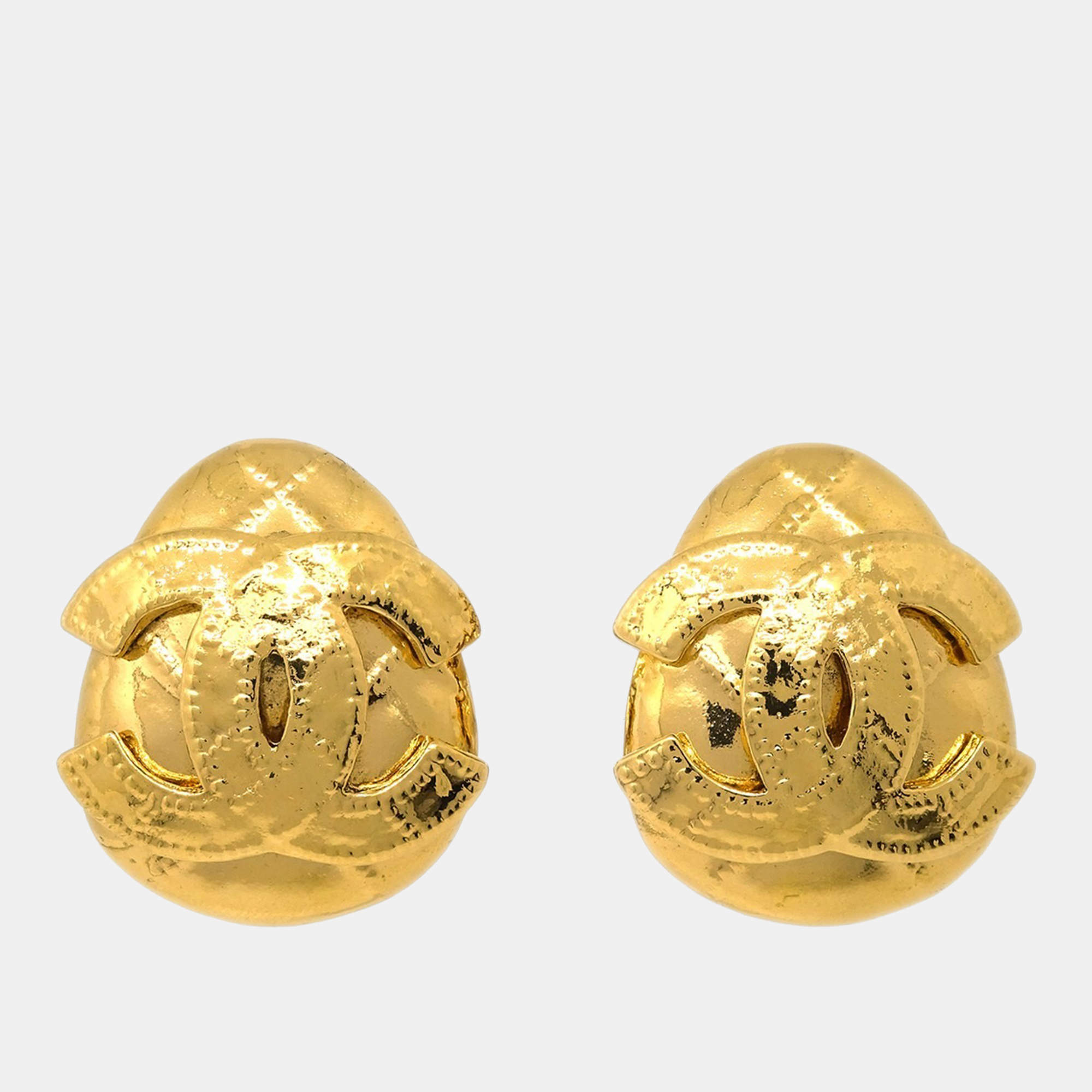 Pre Owned Chanel Earrings Clip-On Gold