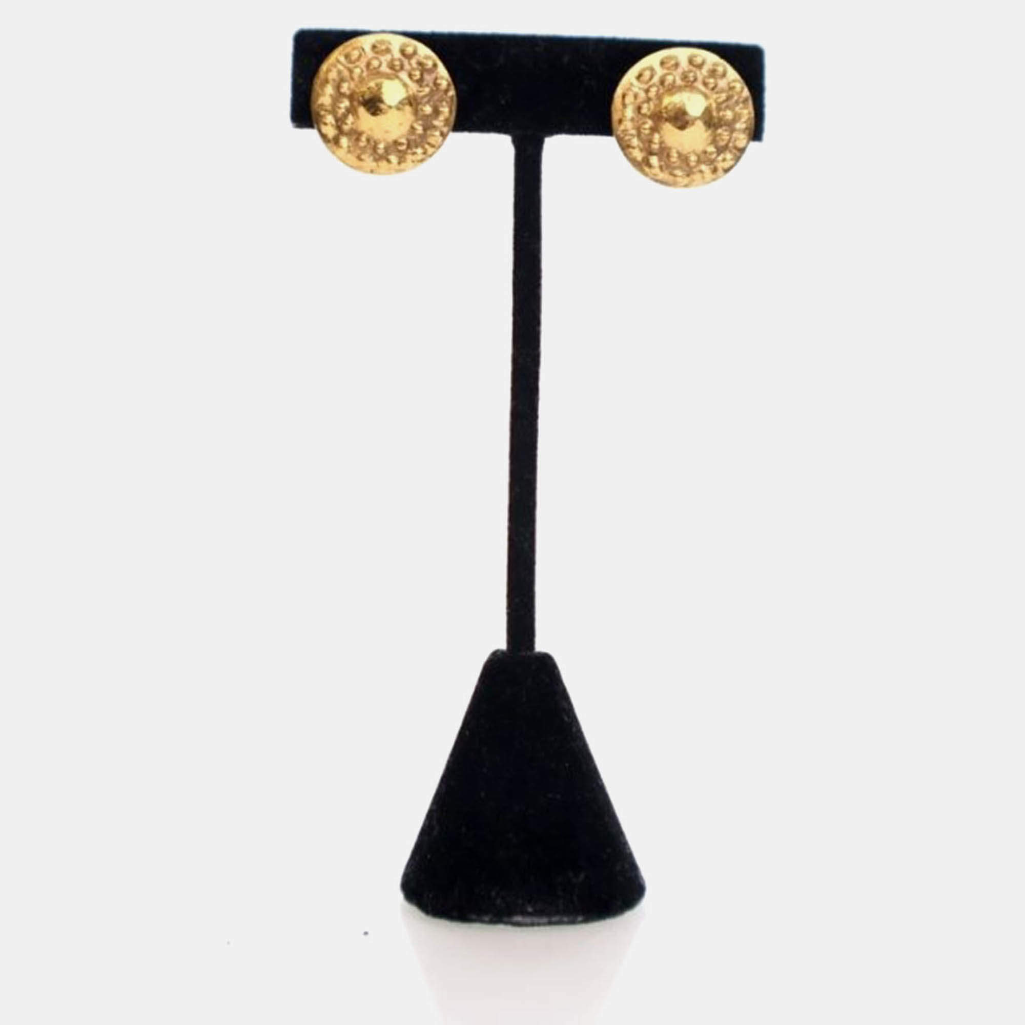 Pre Owned Chanel Vintage Studded Clip On Earrings