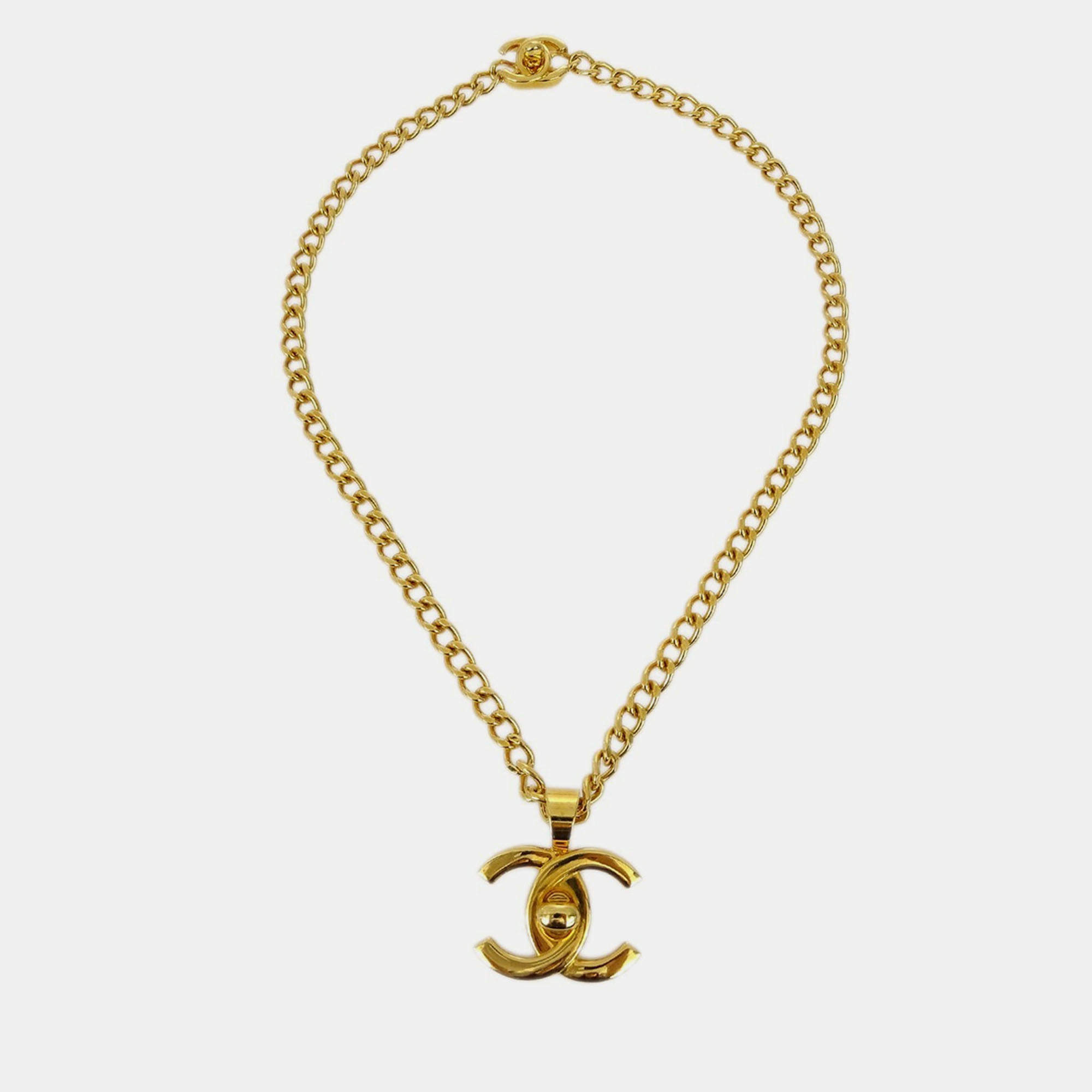 Pre Owned Chanel Turnlock Charm Gold Chain Necklace 97P