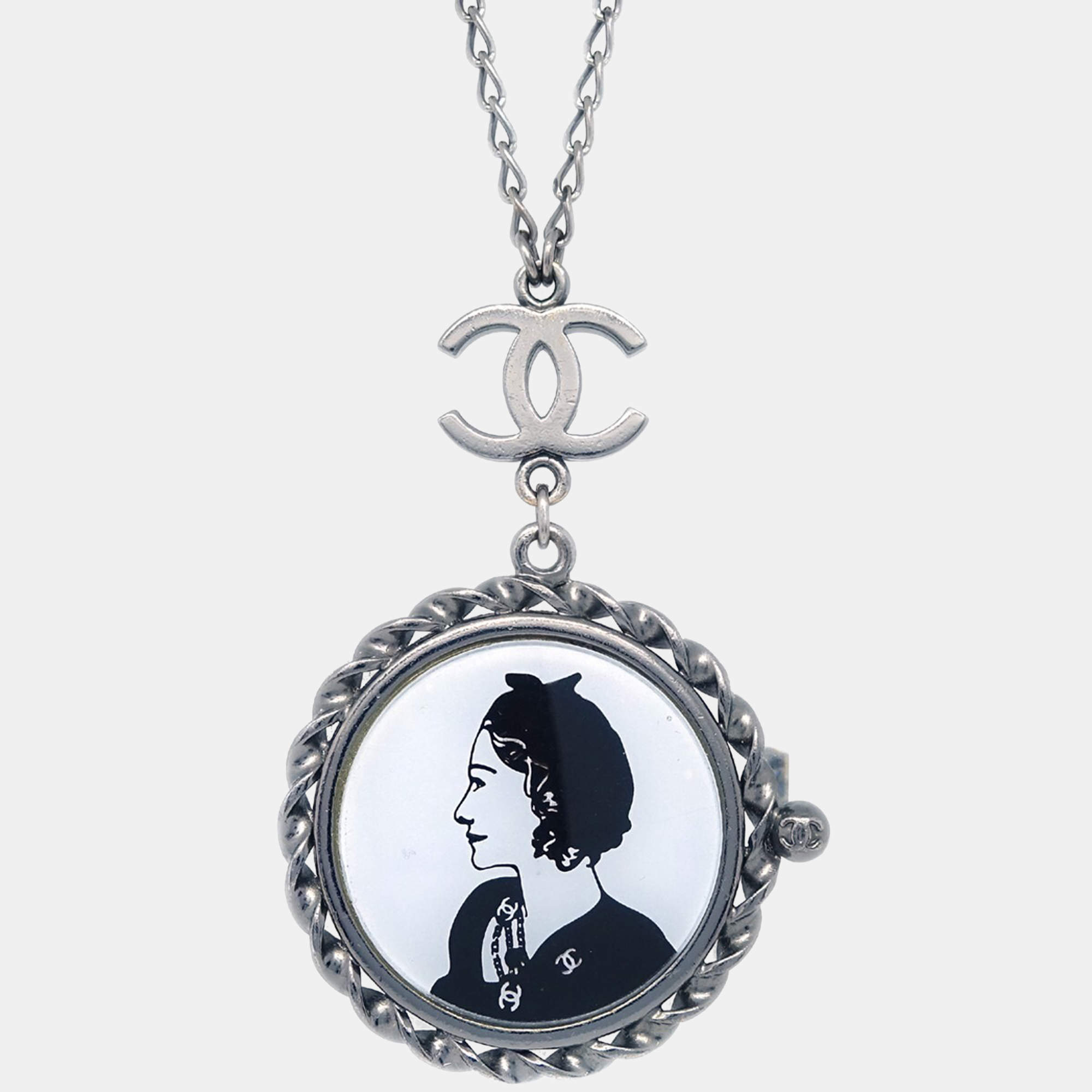 Pre Owned Chanel Mademoiselle Chain Pendant Necklace Silver