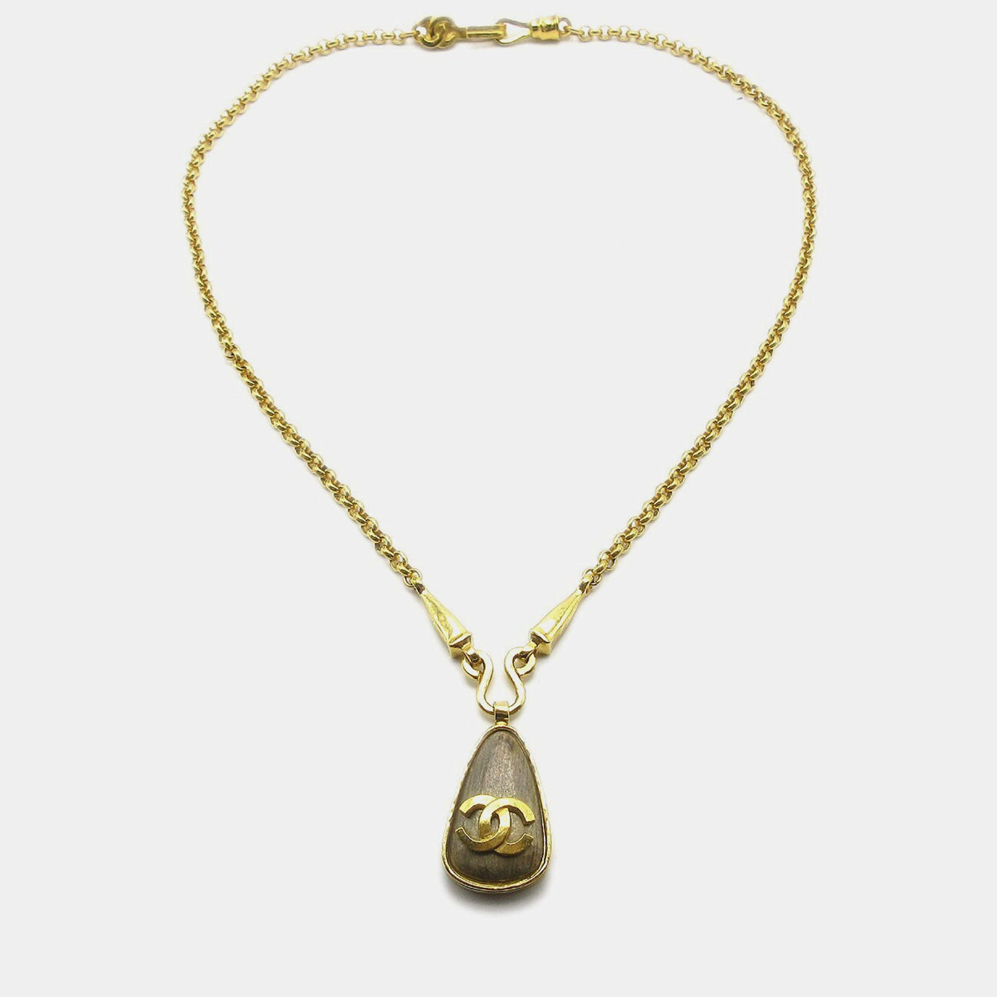 Pre Owned Chanel Gold Chain Pendant Necklace