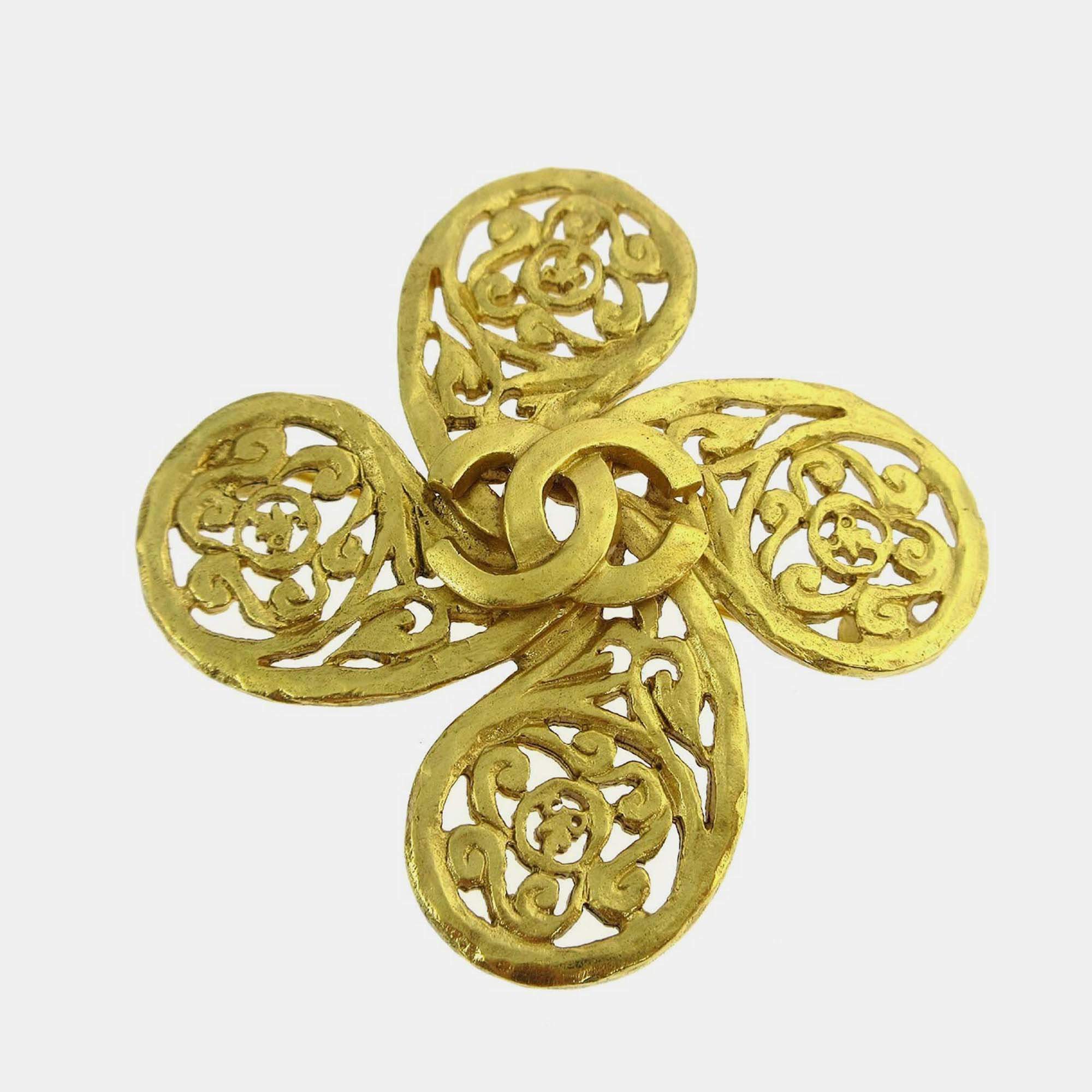 Pre Owned Chanel Brooch Pin Gold