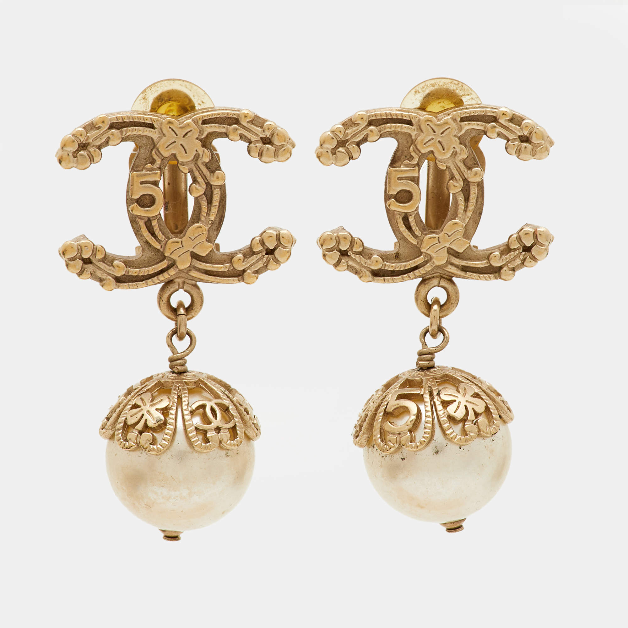 Pre Owned Chanel CC Faux Pearl Gold Tone Earrings