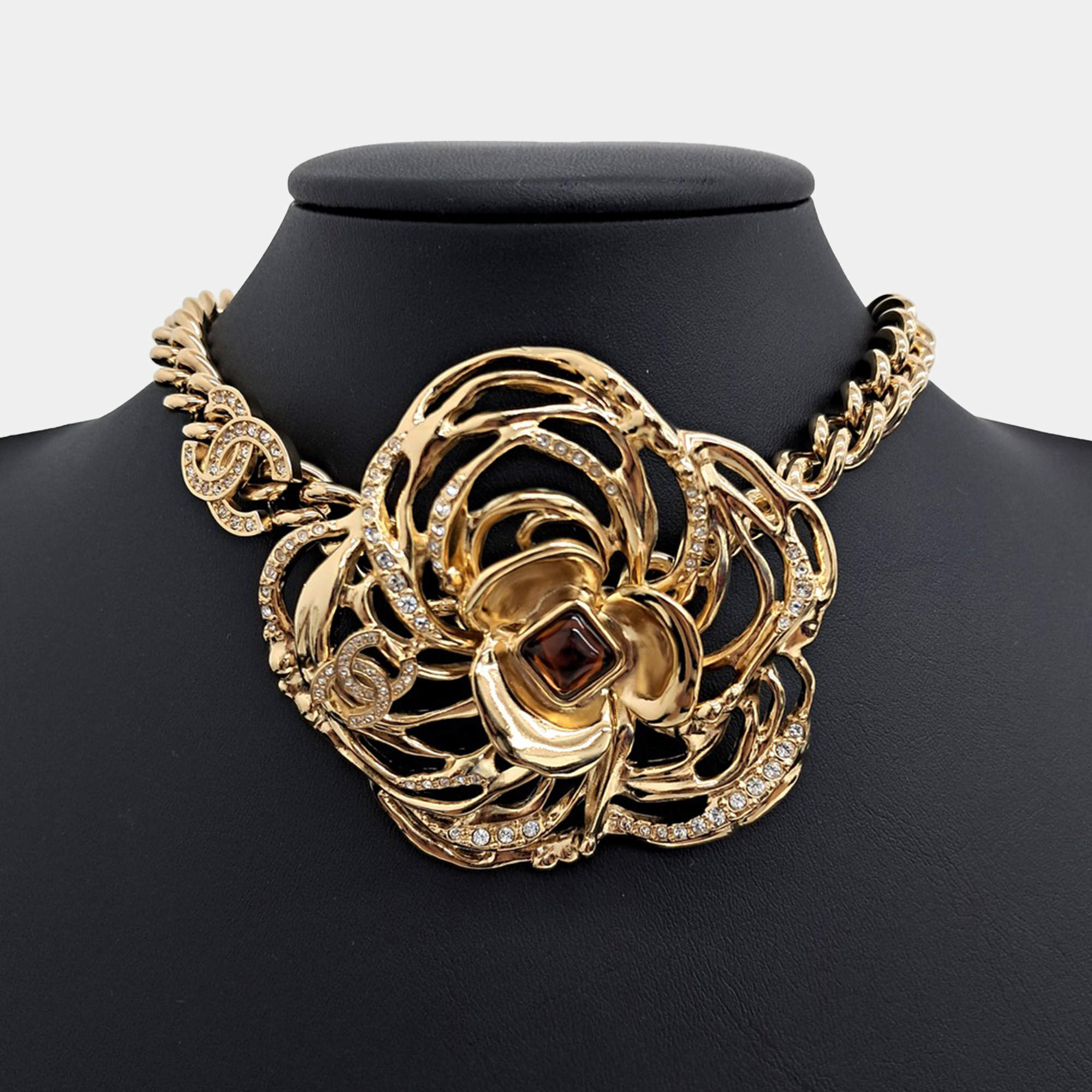 Pre Owned Chanel Metal Camellia Choker Necklace