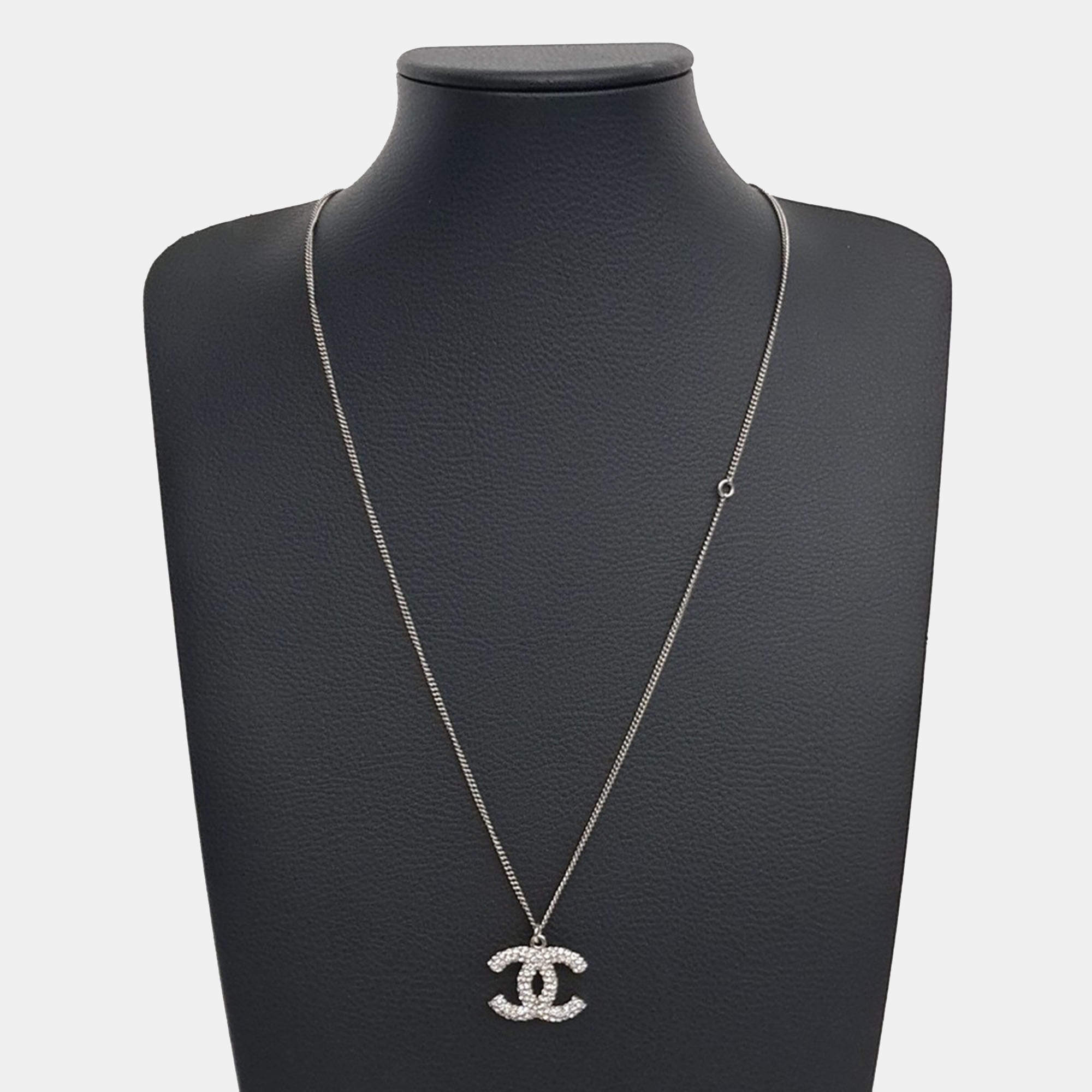 Pre Owned Chanel Silver Plated Logo Necklace