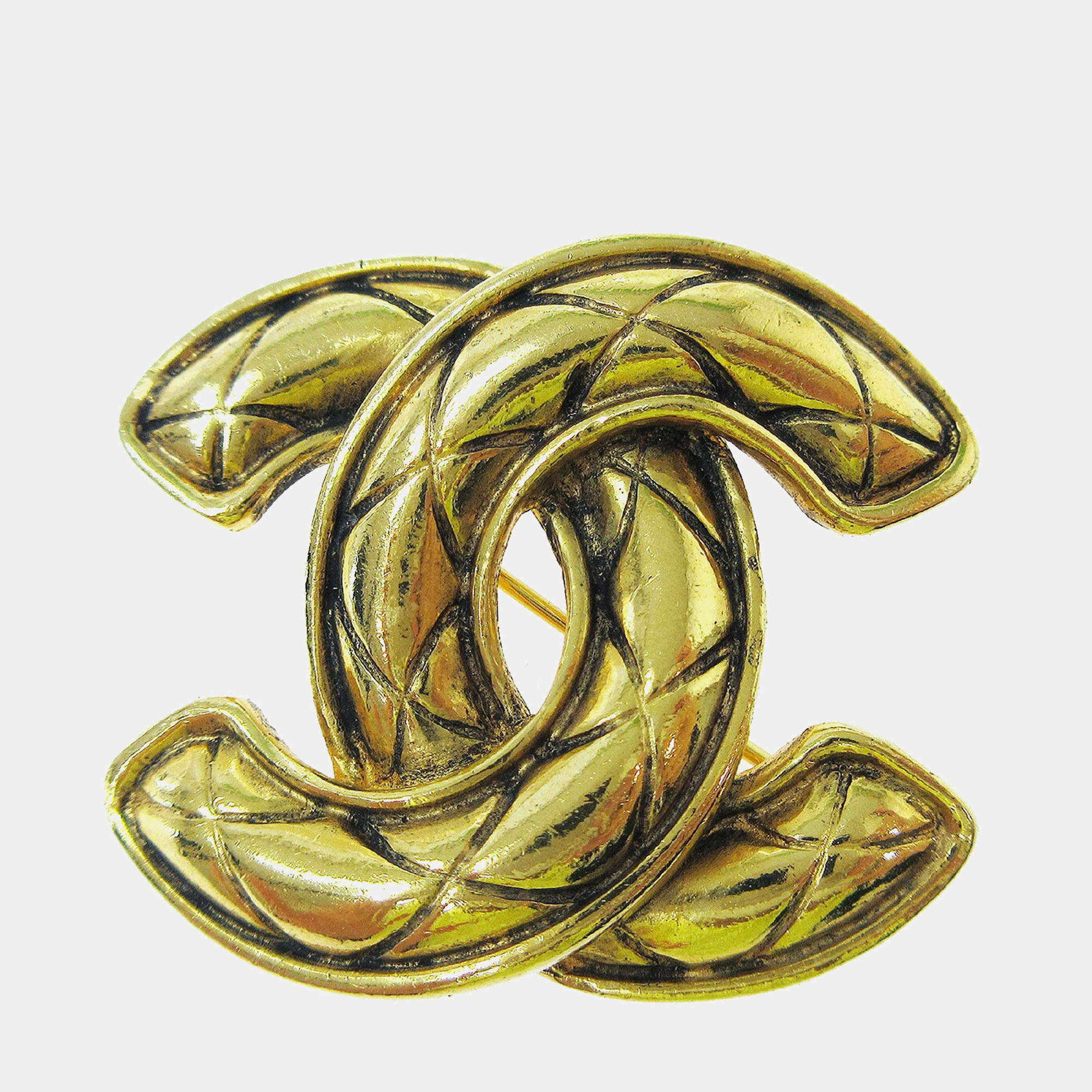 Pre Owned Chanel Quilted Cc Brooch Pin Gold
