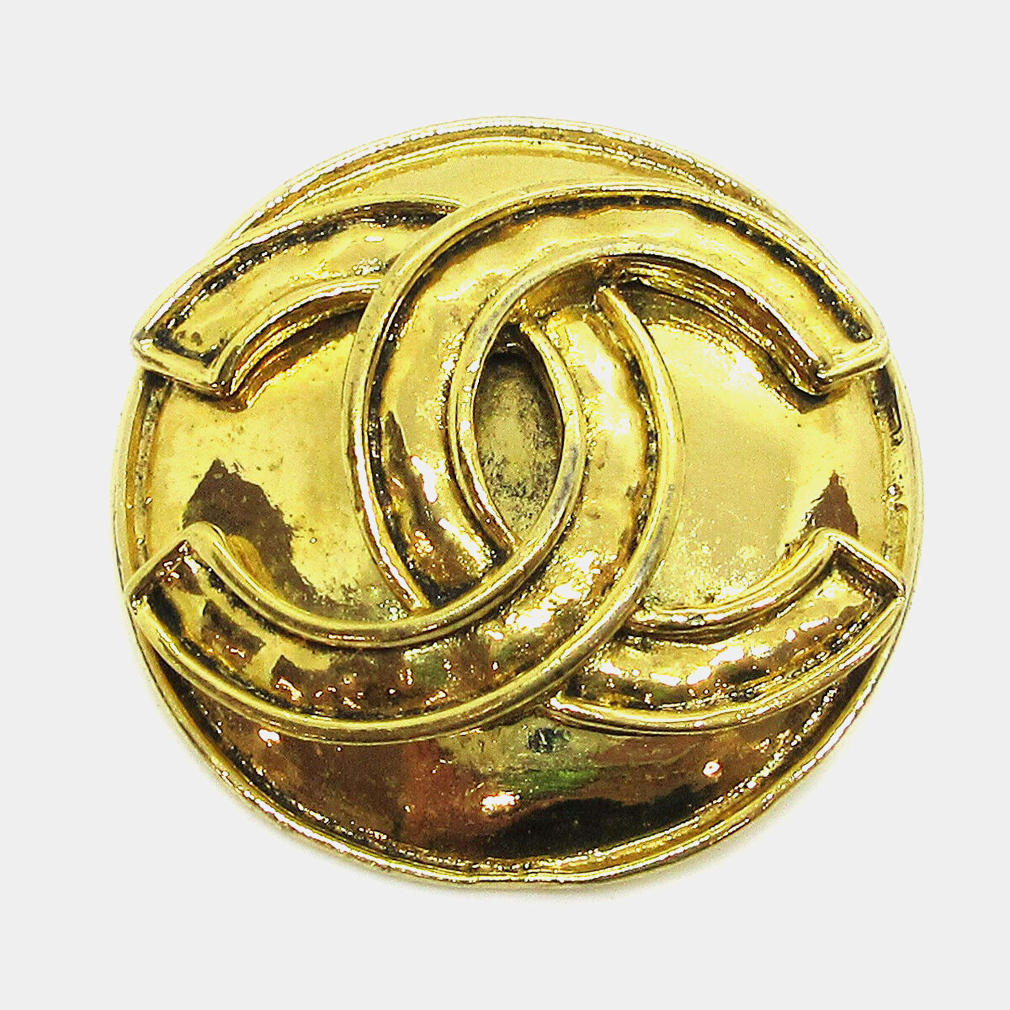 Pre Owned Chanel Medallion Brooch Pin Gold