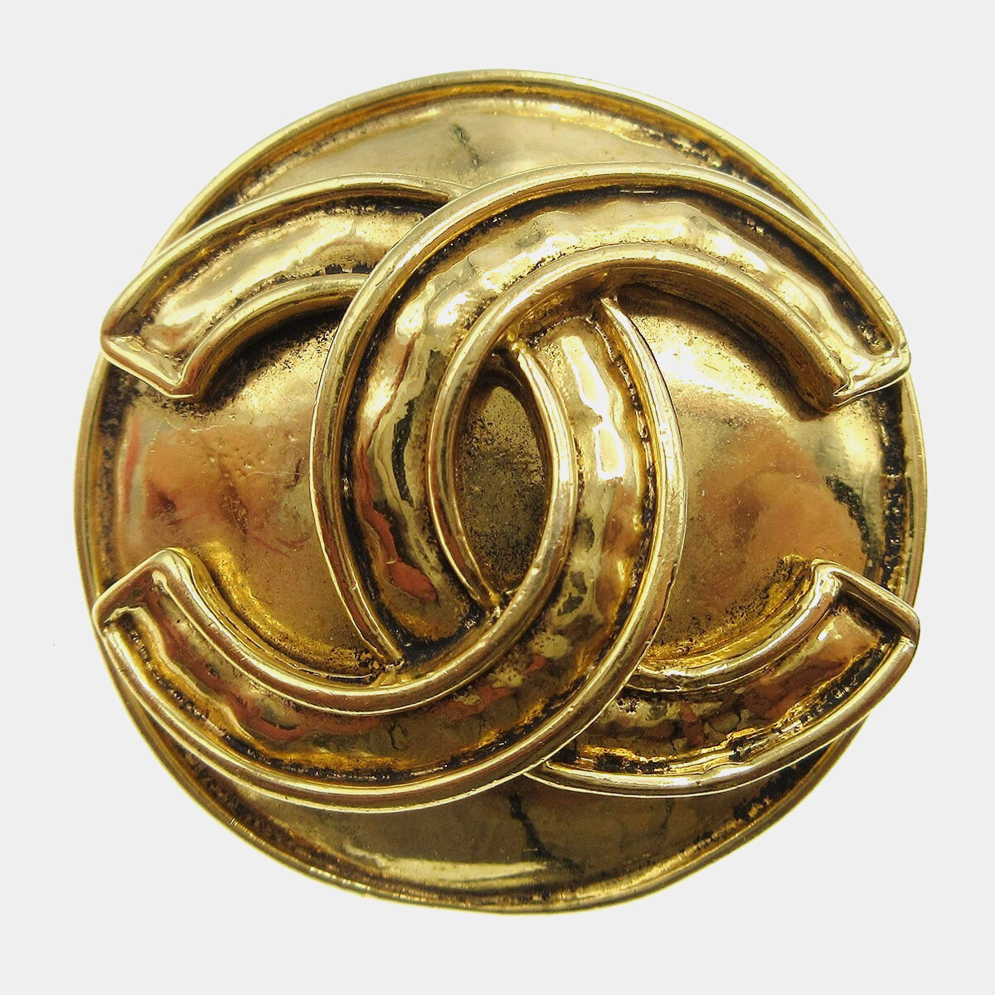 Pre Owned Chanel Medallion Brooch Pin Gold