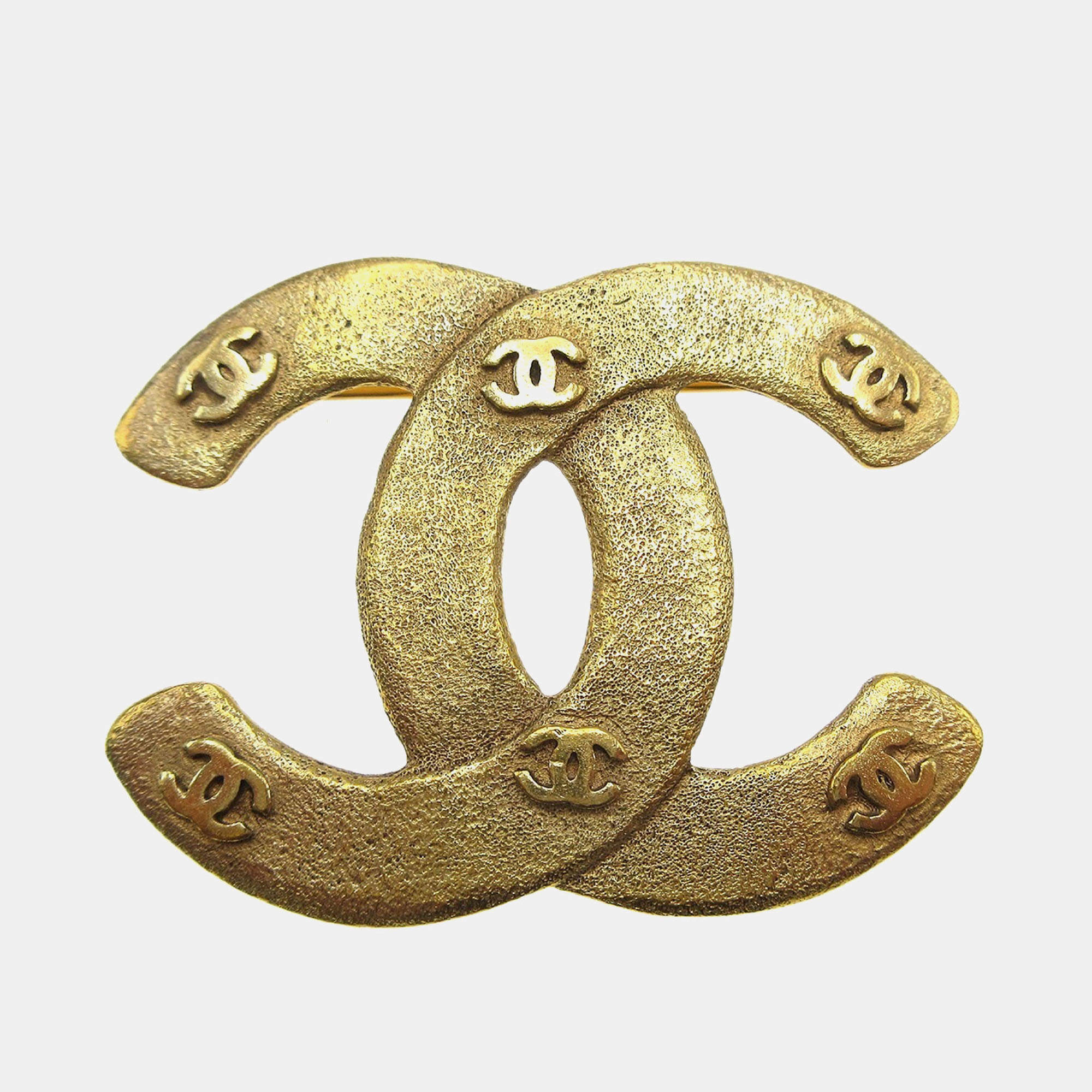 Pre Owned Chanel Cc Brooch Pin Gold
