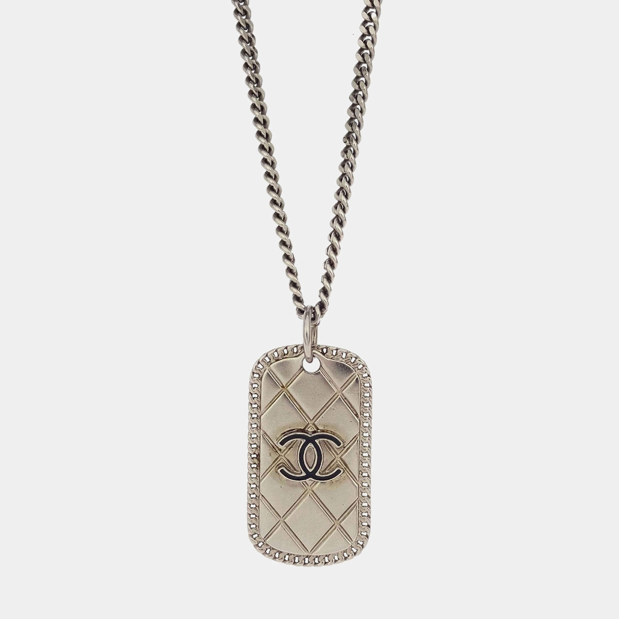 Pre Owned قلادة شانيل سلسلة مستطيلة فضية