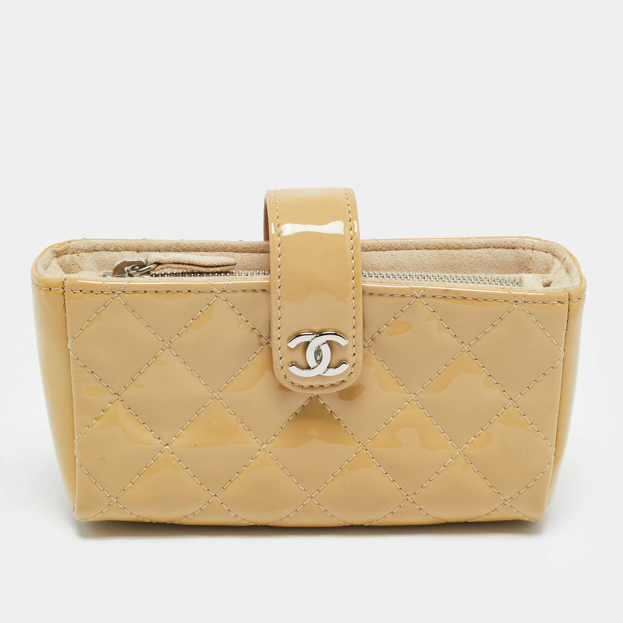 Pre Owned Chanel O-Phone Holder Beige Quilted Patent Leather