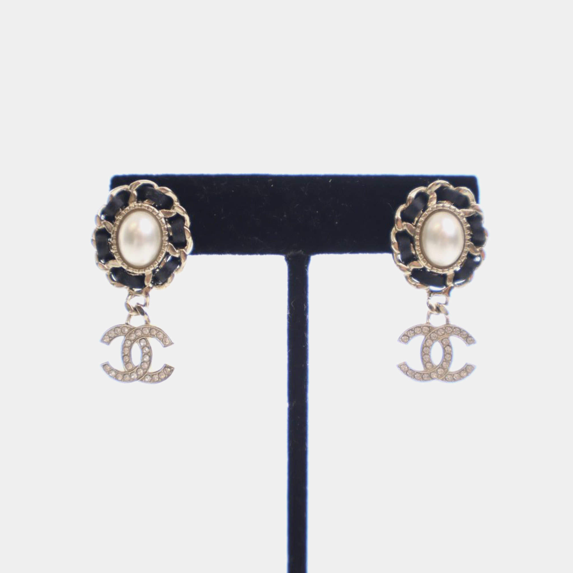 Pre Owned Chanel Pearl Crystal CC Drop Earrings