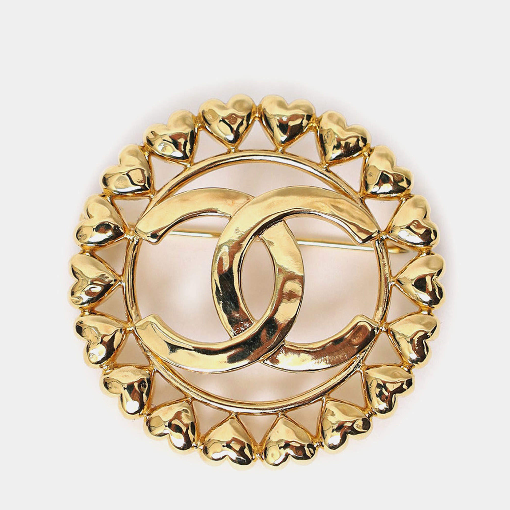 Pre Owned Chanel Gold CC Heart Brooch