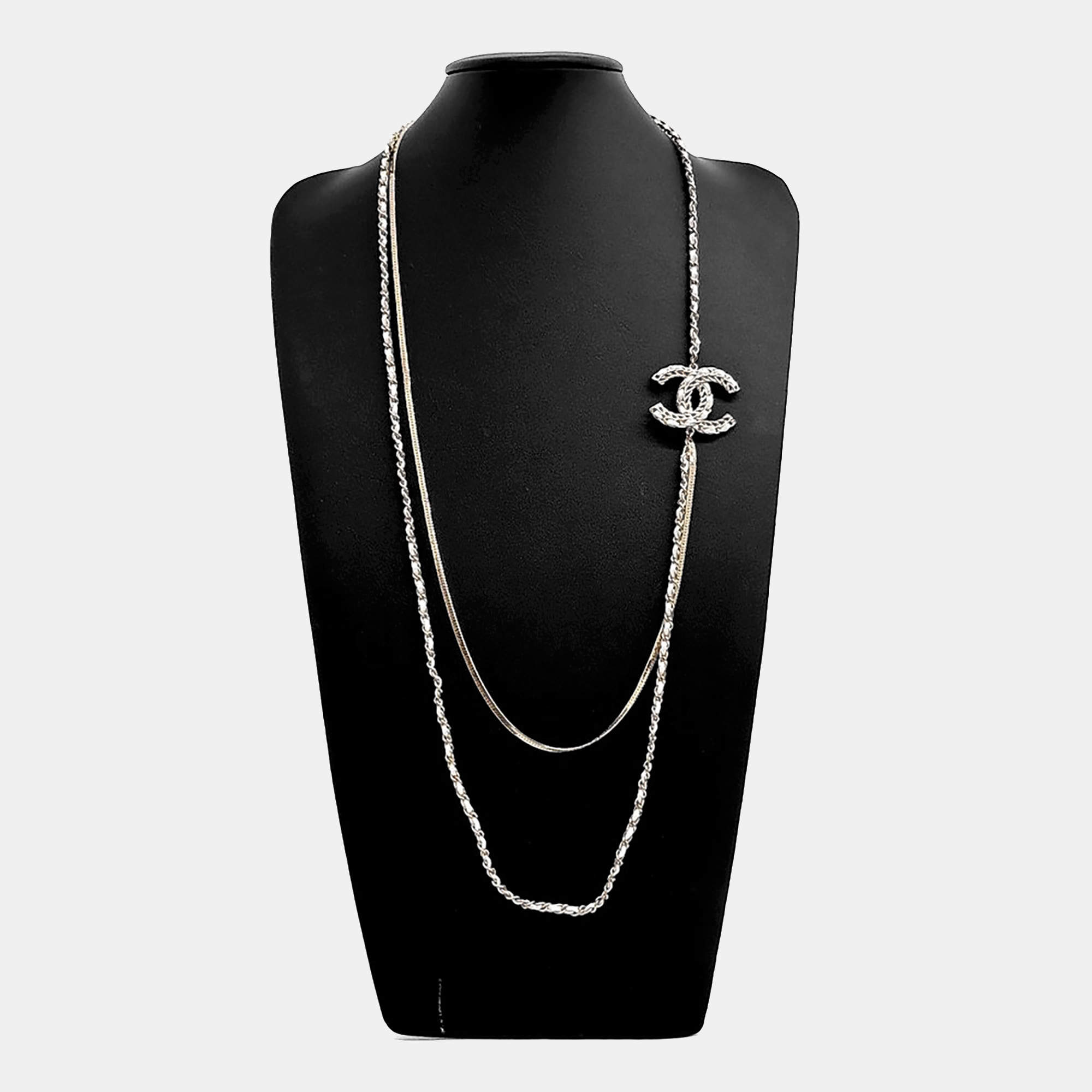 Pre Owned Chanel Gold Tone Chain Necklace