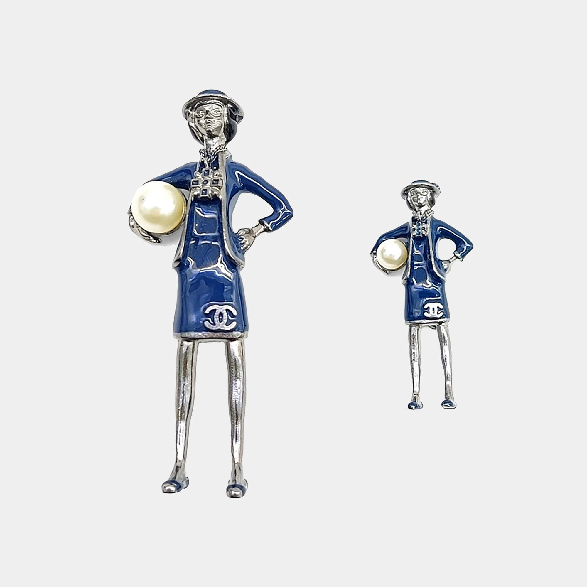 مملوكة مسبقًا بروش شانيل كوكو مادام