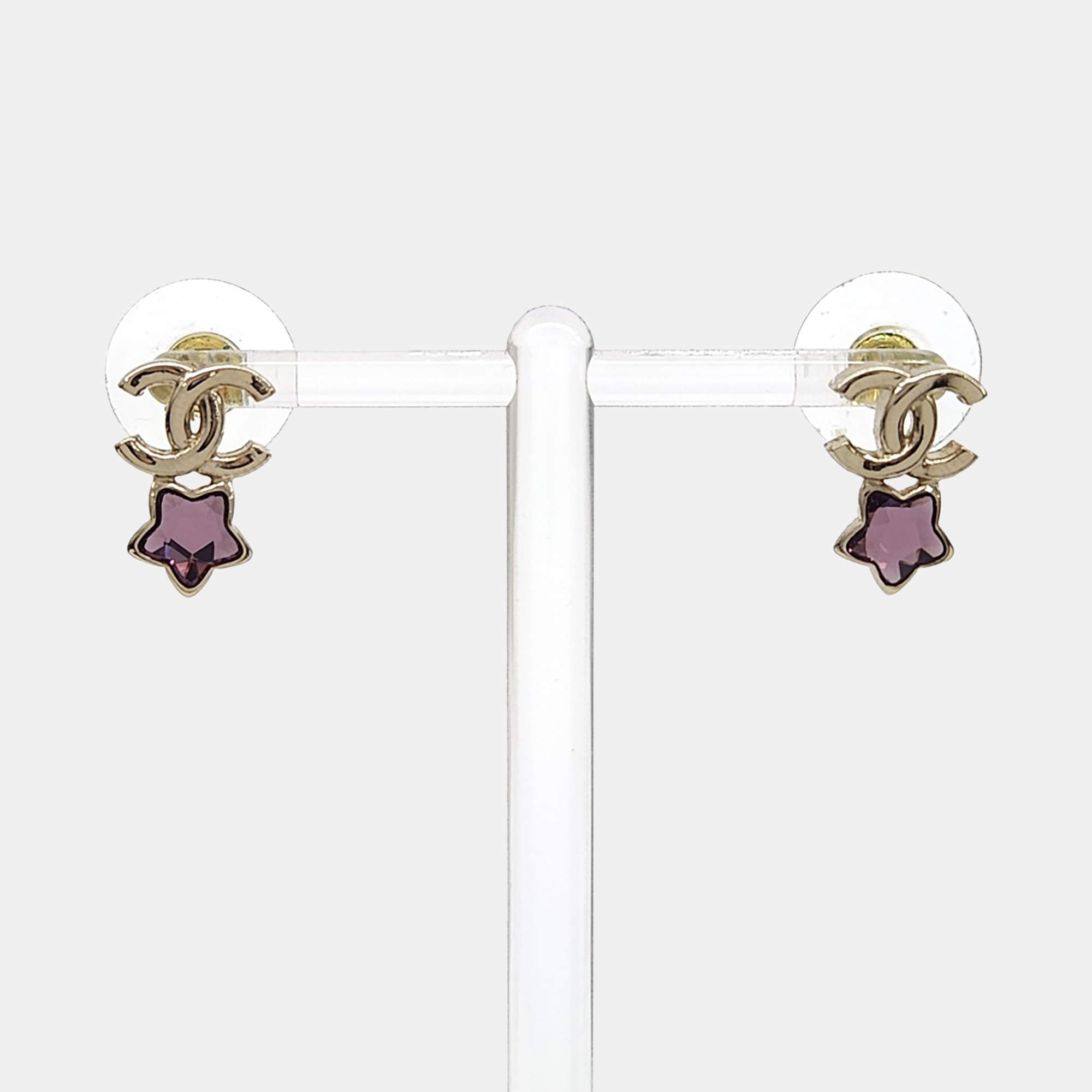 مملوكة مسبقًا Chanel CC Star Gold Earrings