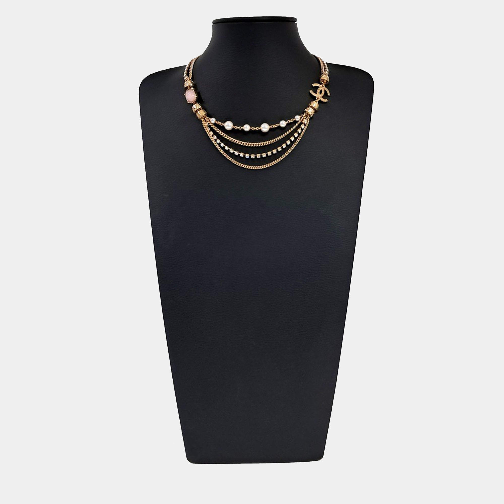مملوكة مسبقًا Chanel Gold Pearl Embellished Stone Layered Necklace