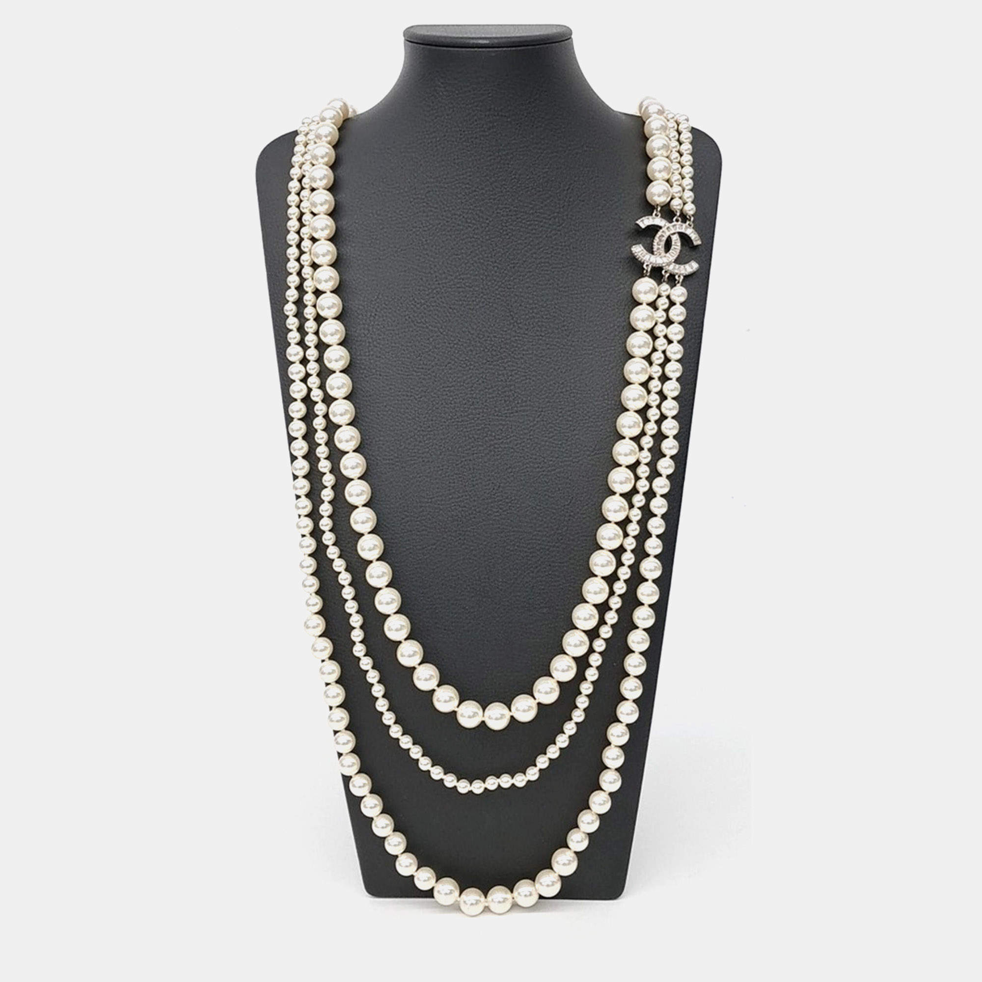 Pre Owned Chanel CC Pearl Crystal Necklace