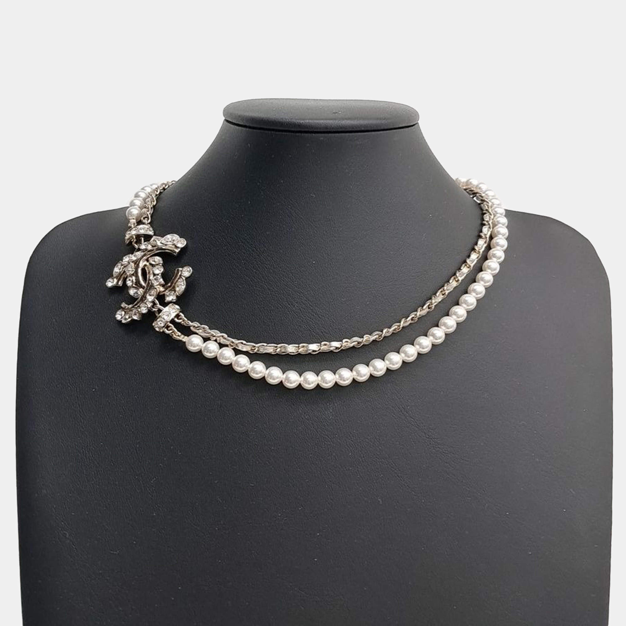 Pre Owned Chanel pearl chain necklace