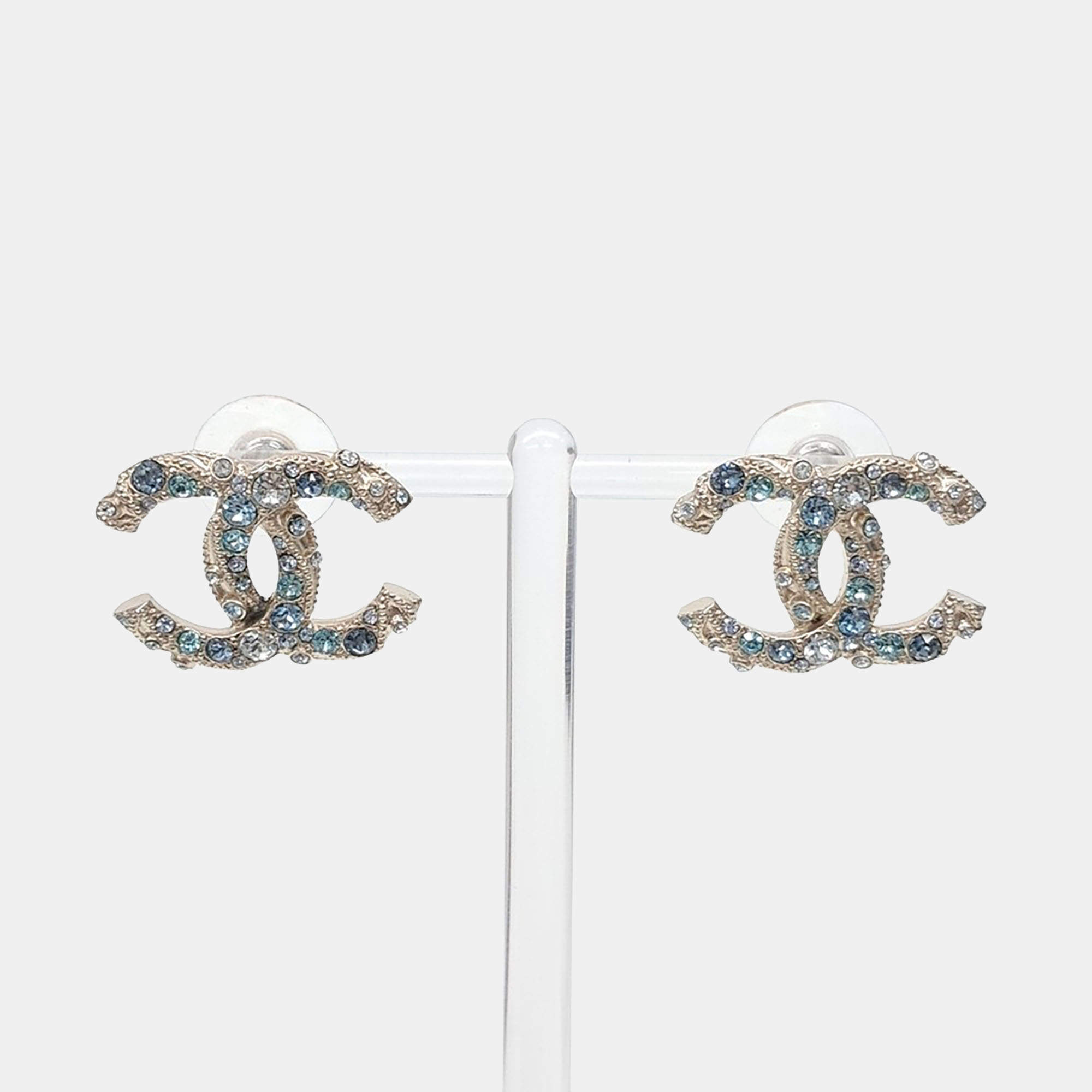 Pre Owned Chanel CC Silver/Blue Gold Tone Earrings AB1221