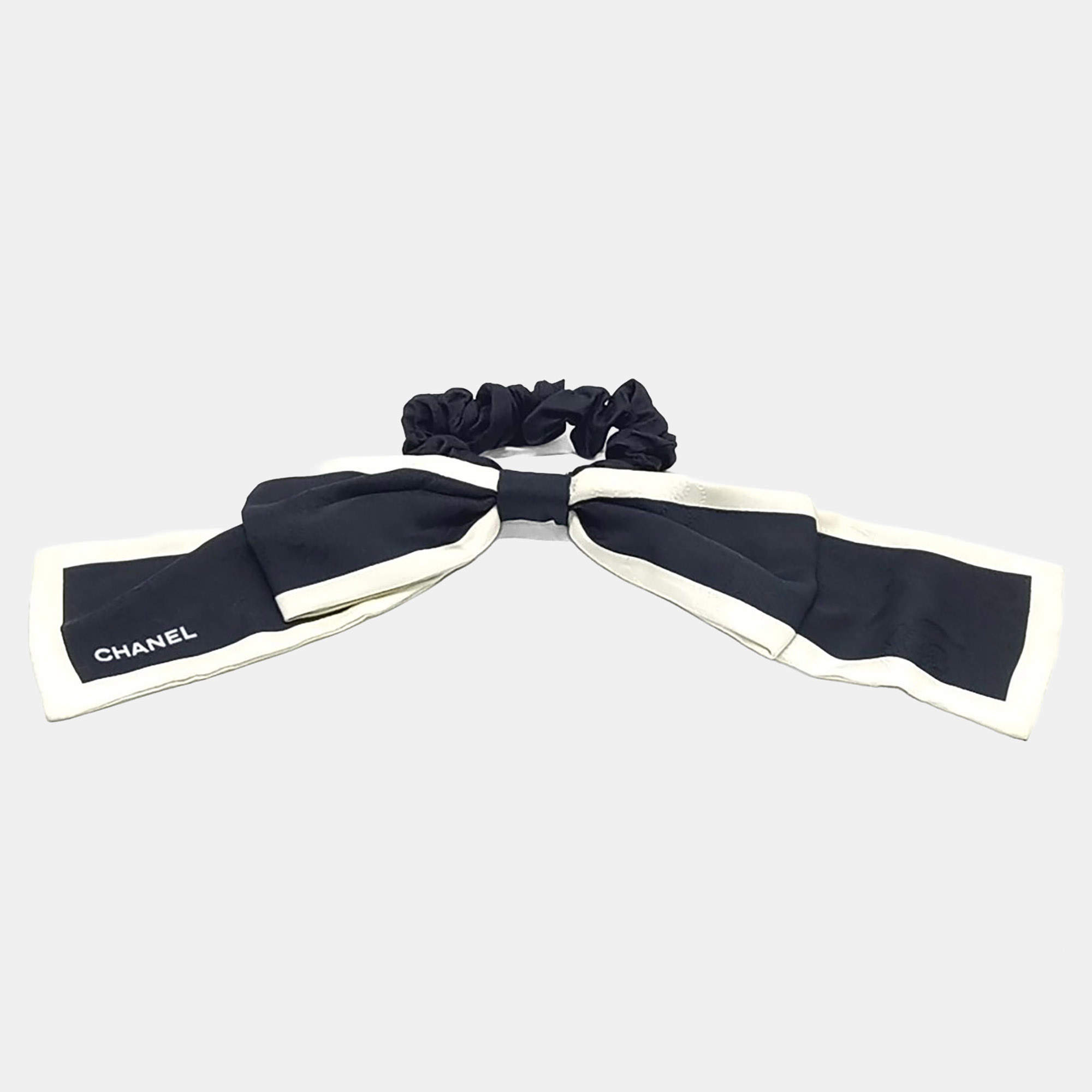 Pre Owned Chanel Silk Hair Scrunchie