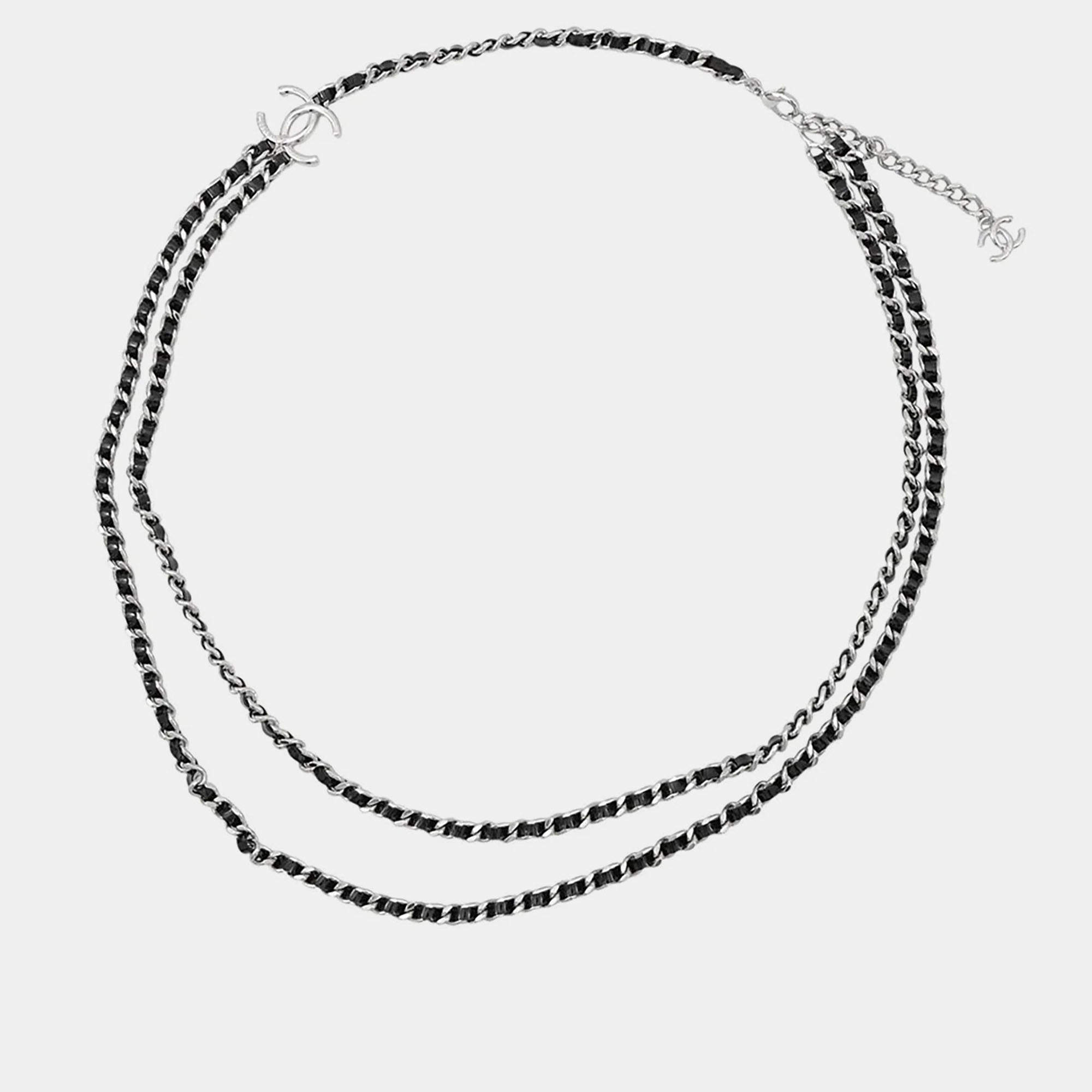 Pre Owned Chanel Cc Logo Chain Long Necklace Black/Silver Patent Leather