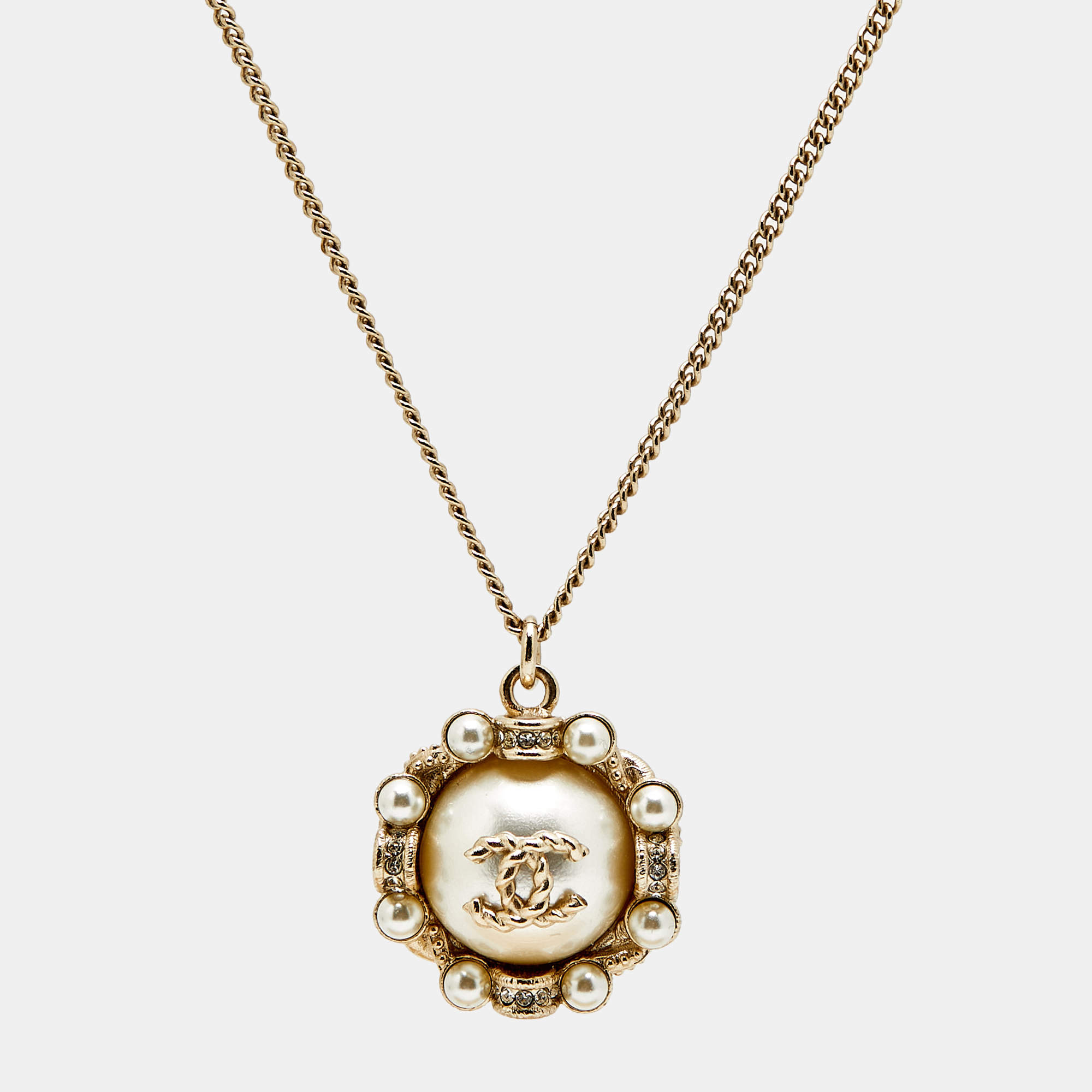 Pre Owned Chanel CC Faux Pearls Crystals Gold Tone Necklace
