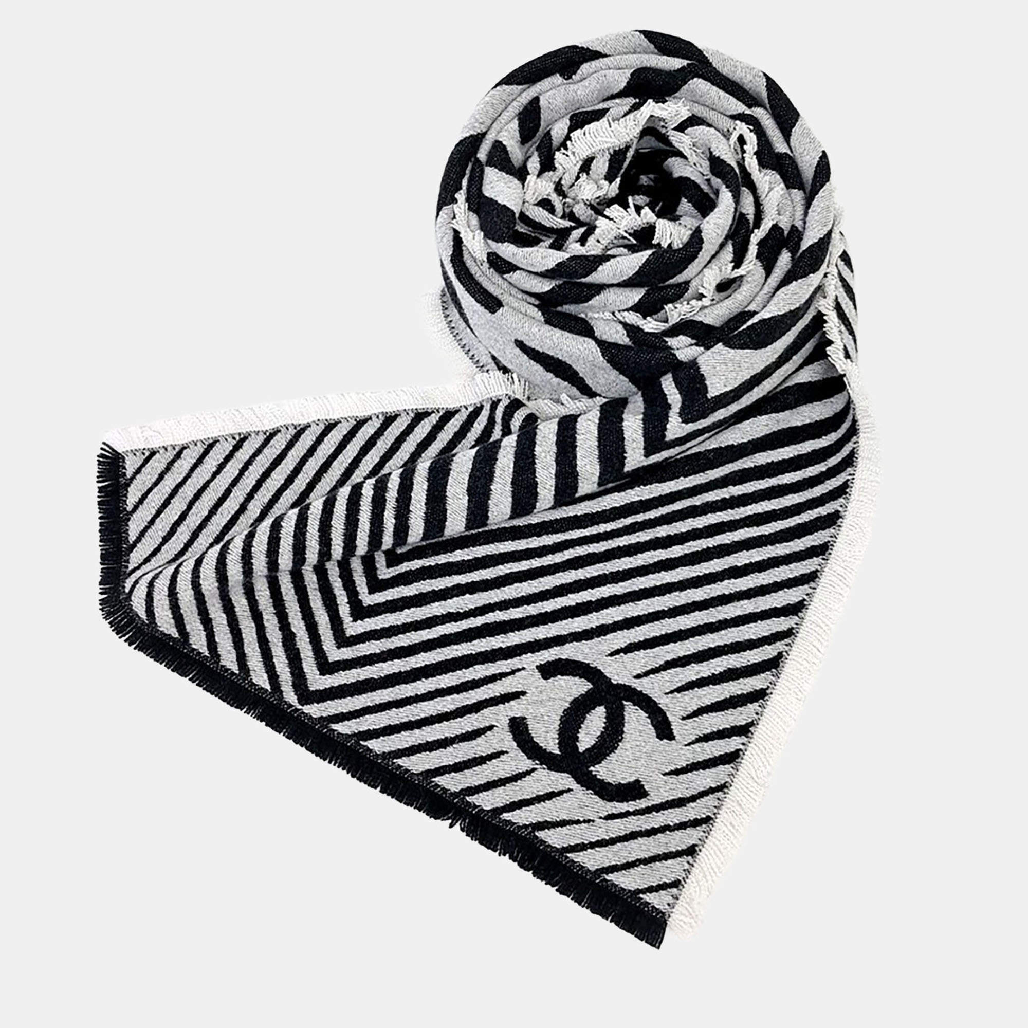 Pre Owned Chanel cashmere scarf
