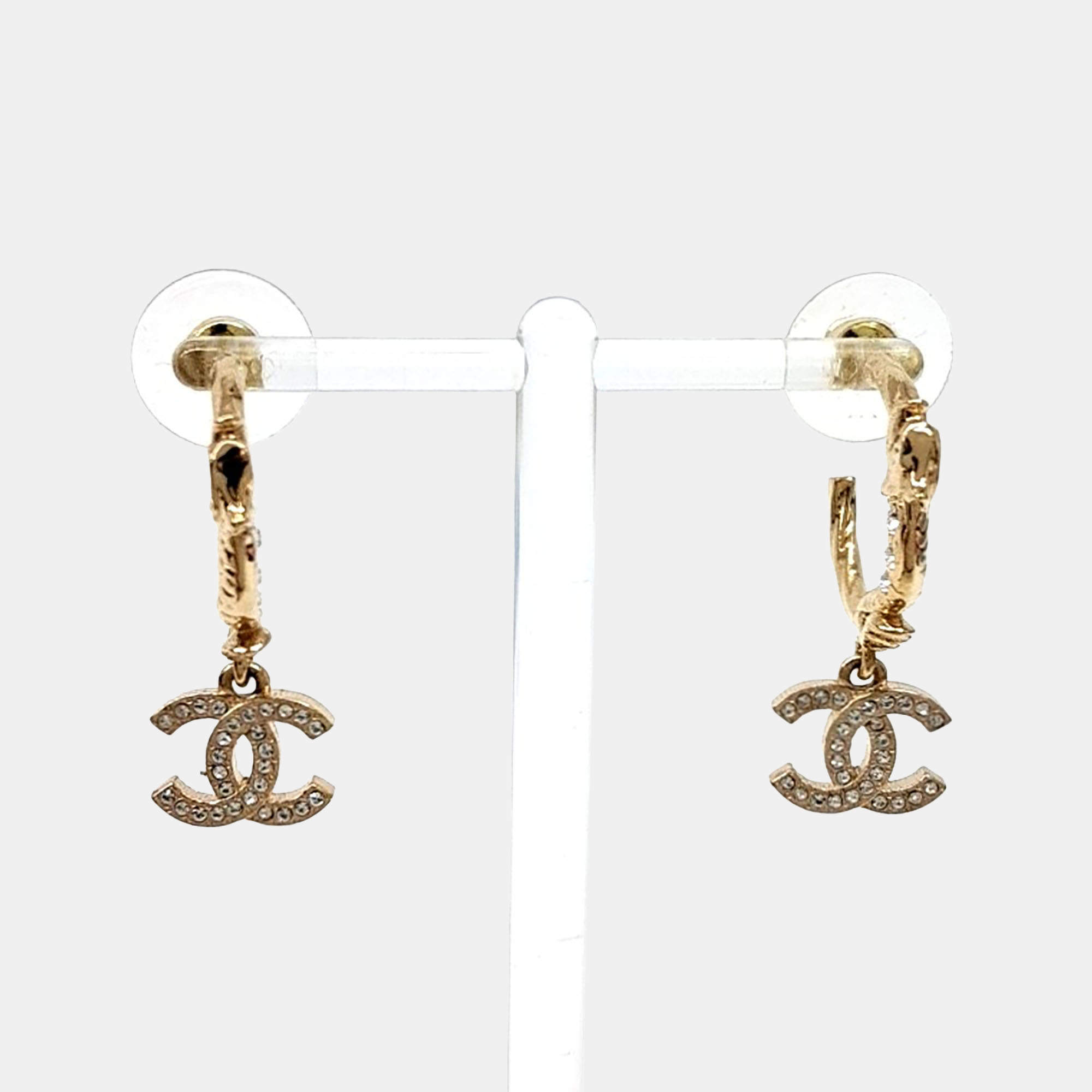 Pre Owned Chanel Gold Tone CC Hoop Drop Earings