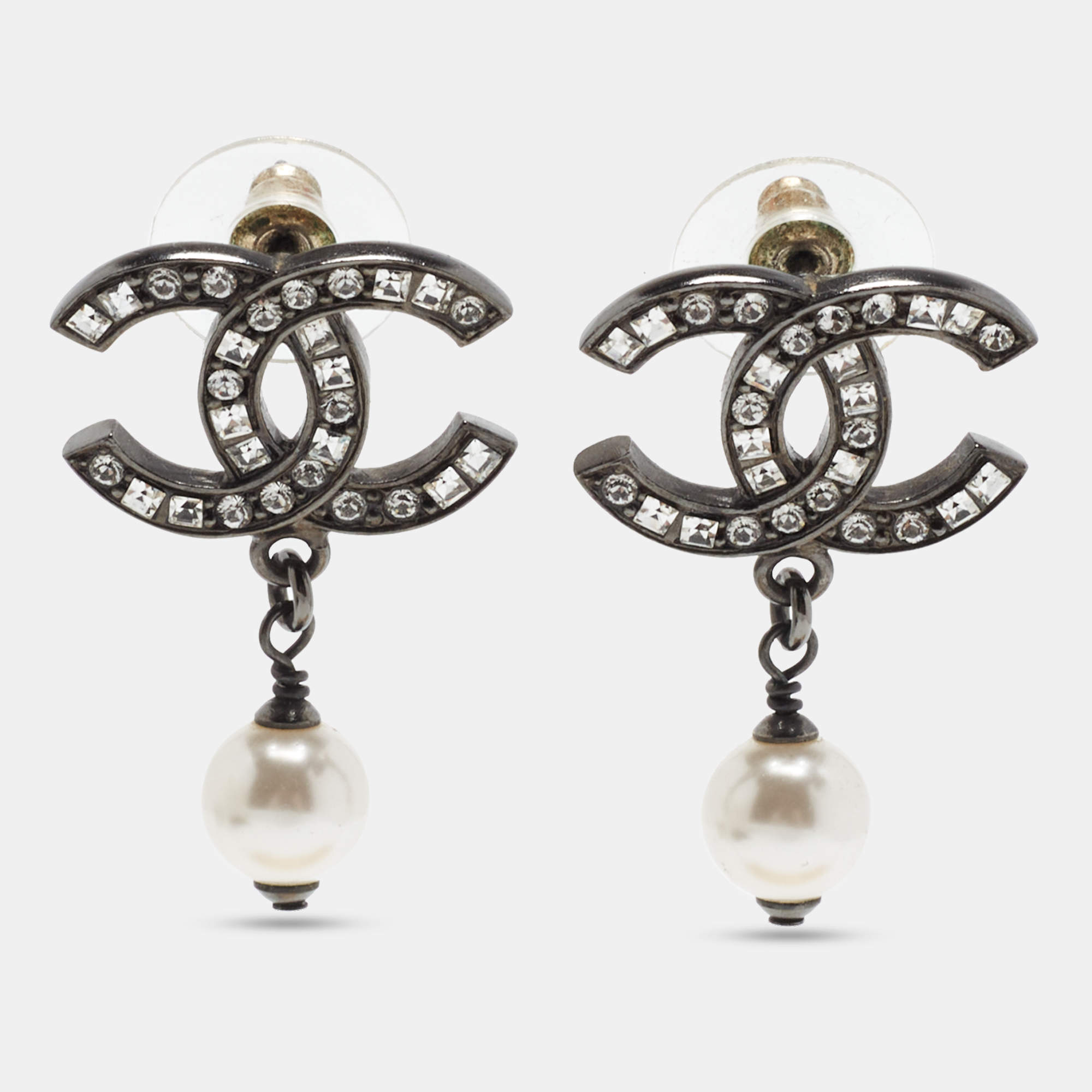 Pre Owned Chanel CC Crystals Faux Pearls Gunmetal Tone Earrings