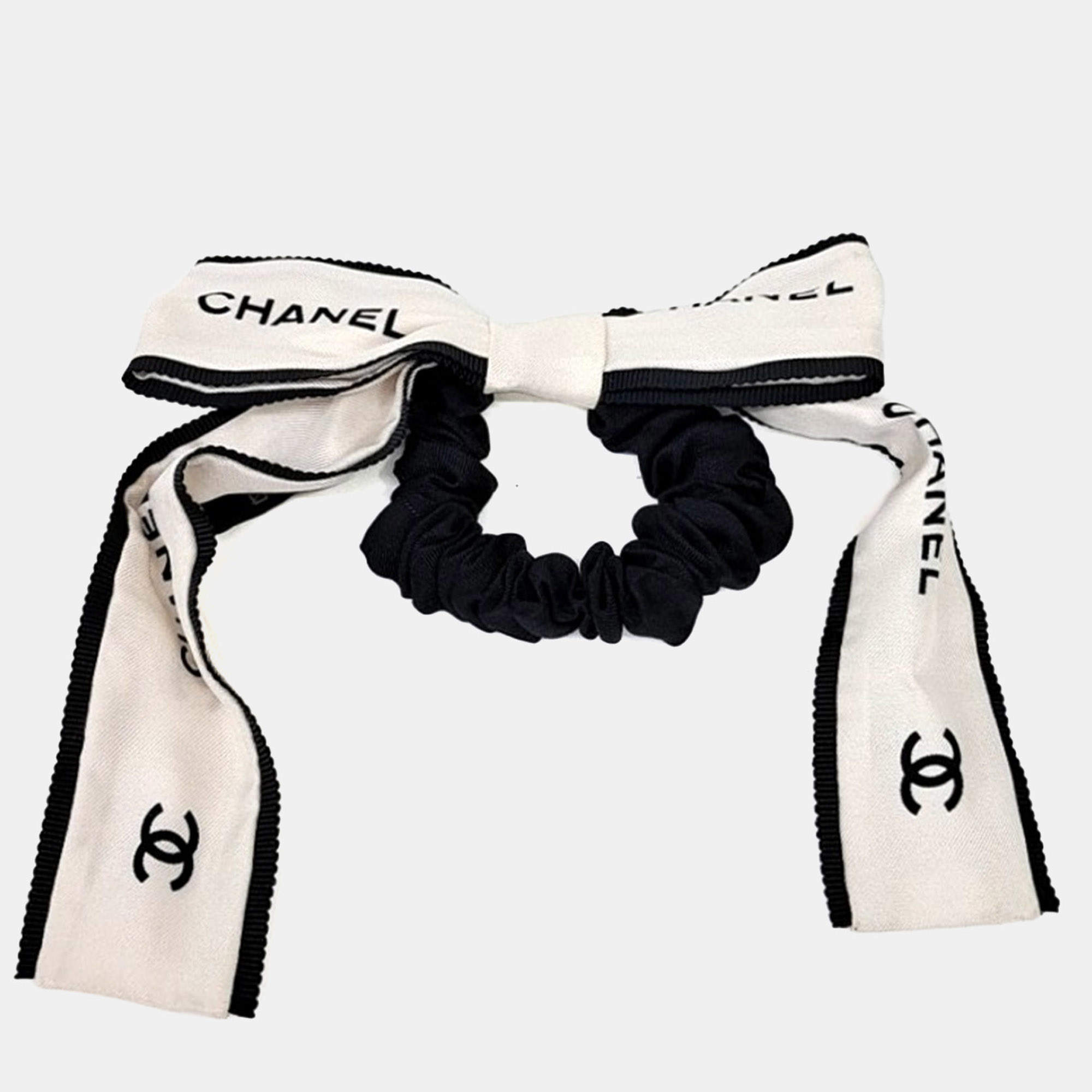 Pre Owned Chanel Hair Scrunchie