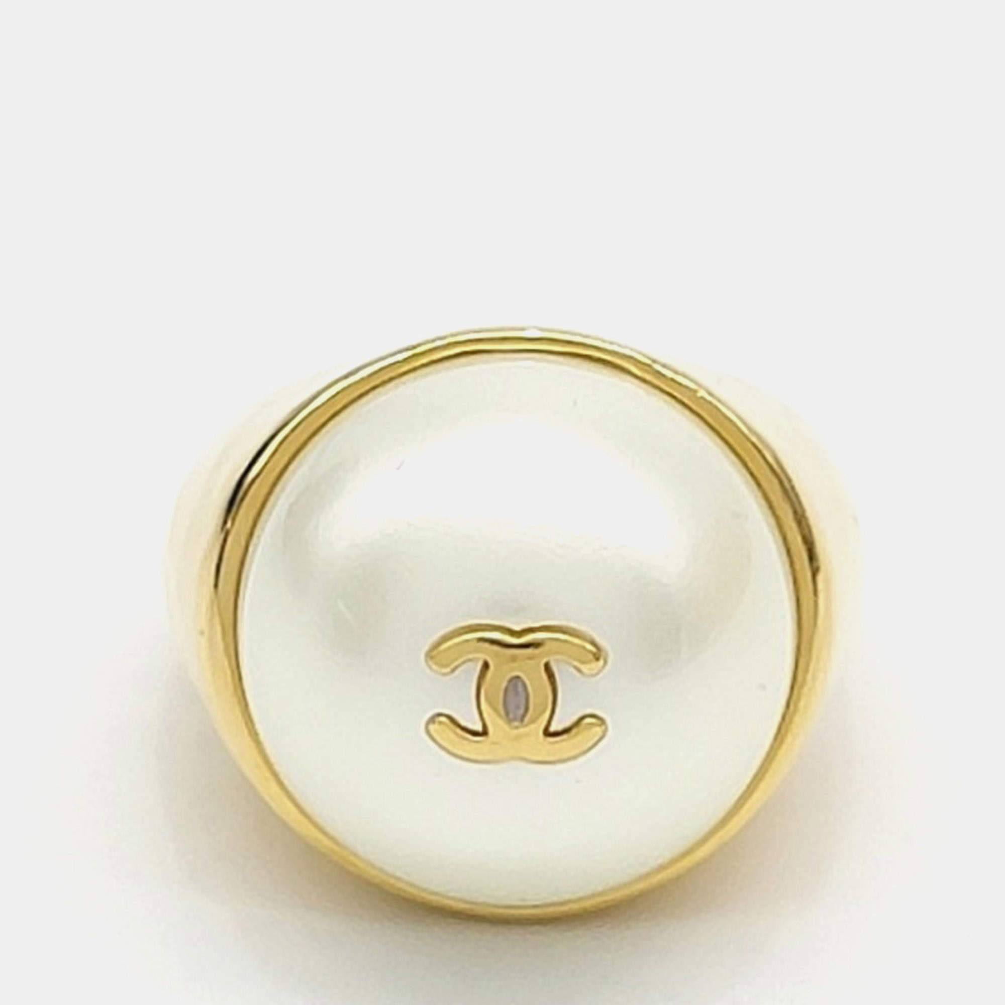 Pre Owned Chanel Pearl Gold Ring EU 53