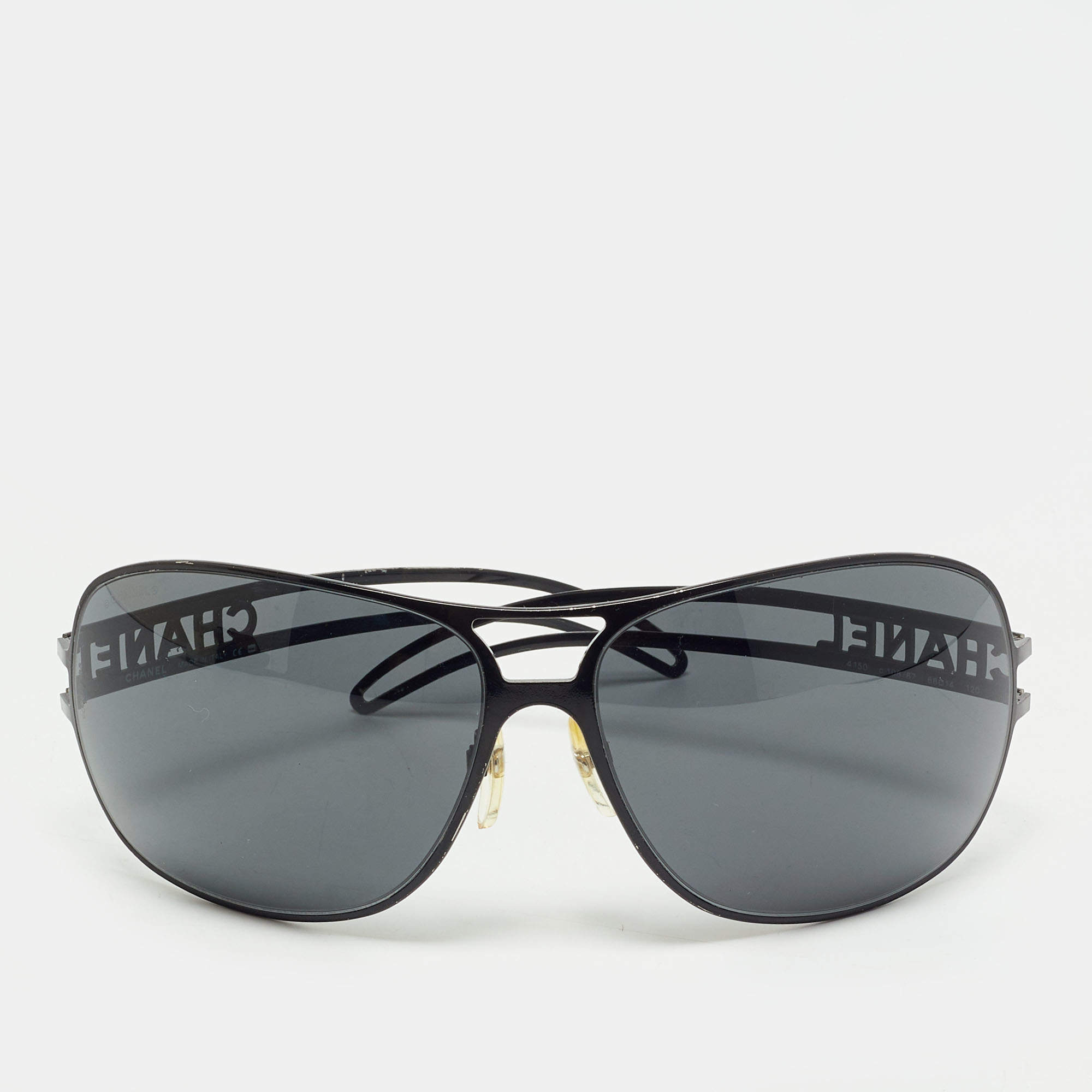 Pre Owned Chanel Black 4150 Cut Out Logo Aviator Sunglasses 