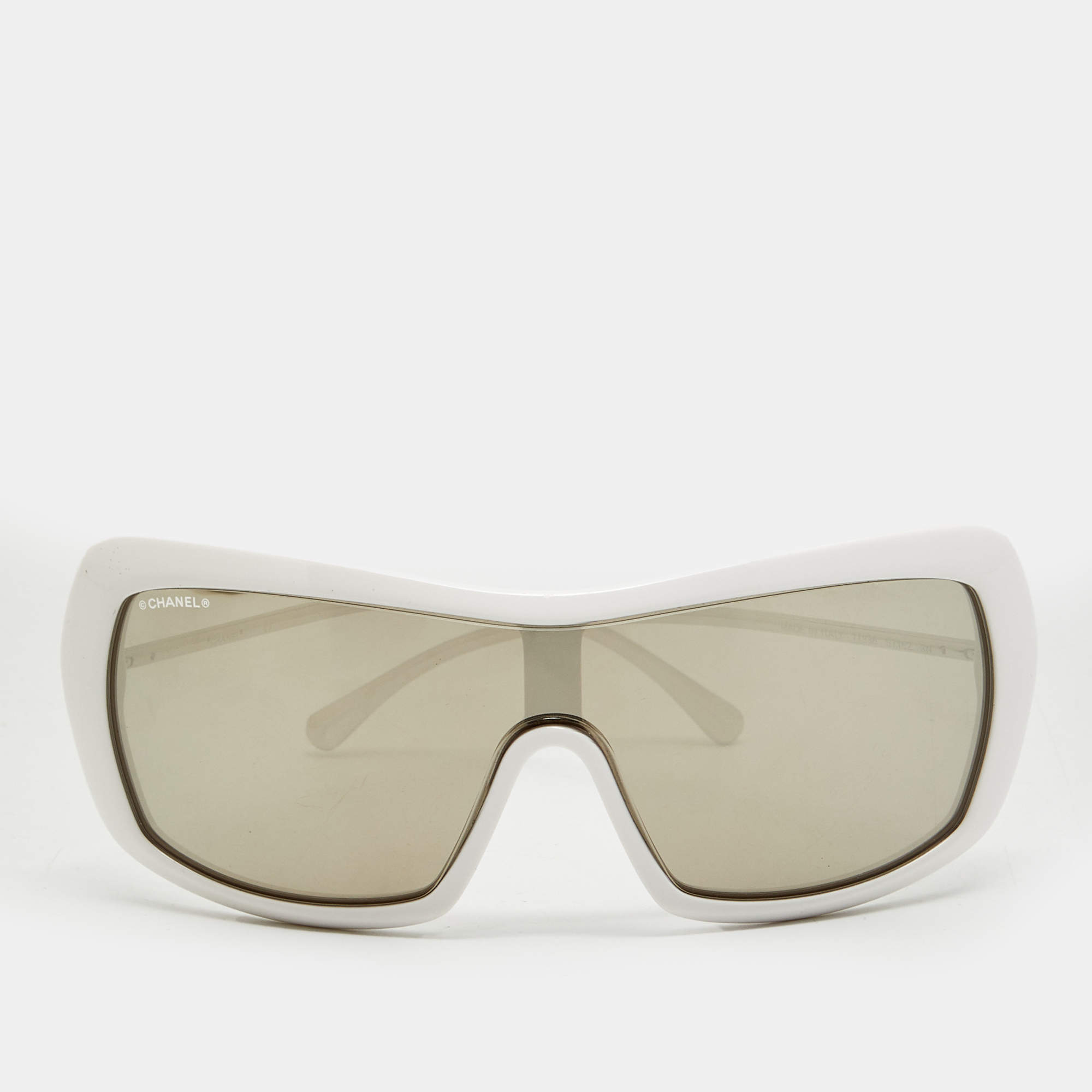 Pre Owned Chanel White/Transparent Gradient 71336 CC Shield Sunglasses