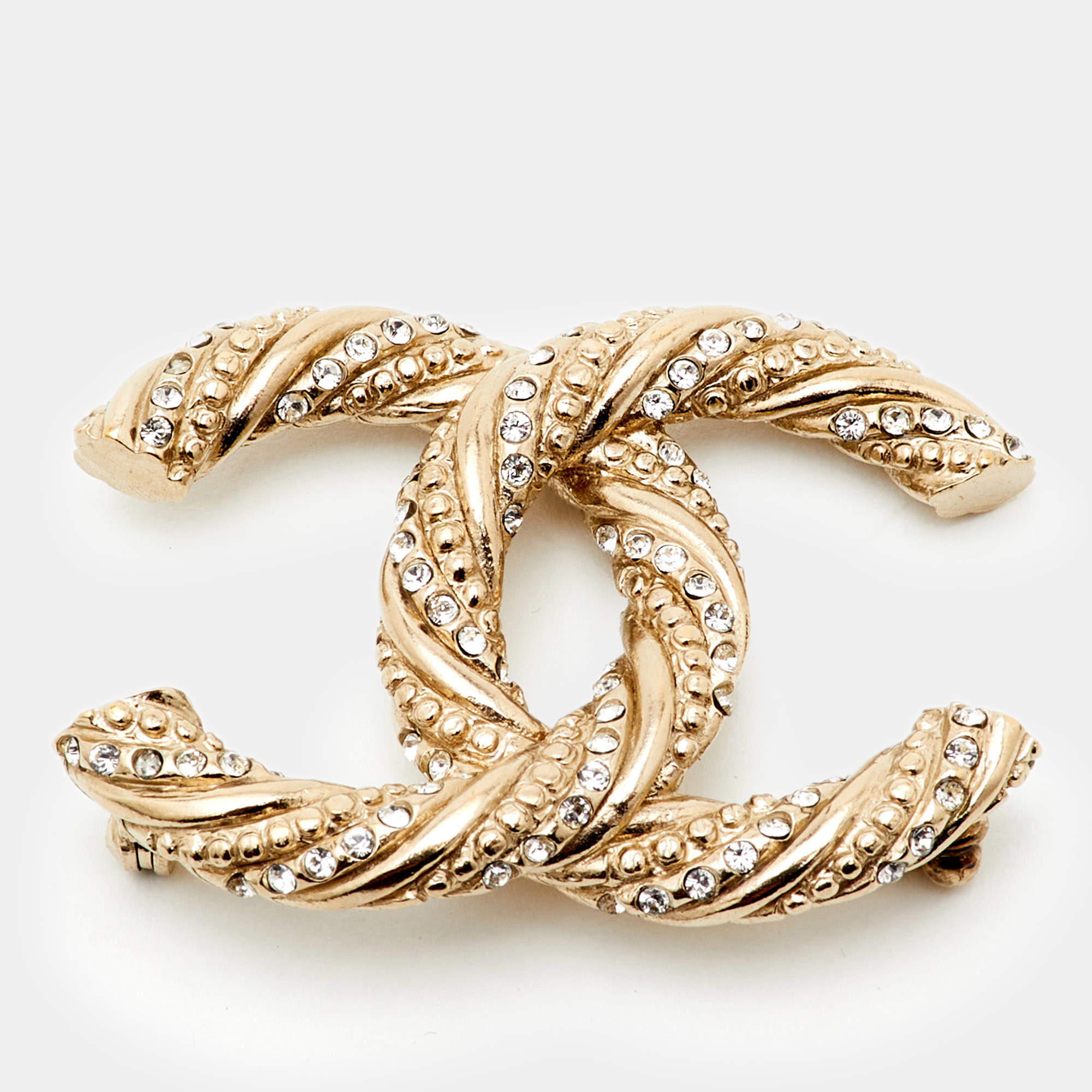 Pre Owned Chanel CC Twisted Crystal Embellished Gold Tone Pin Brooch 