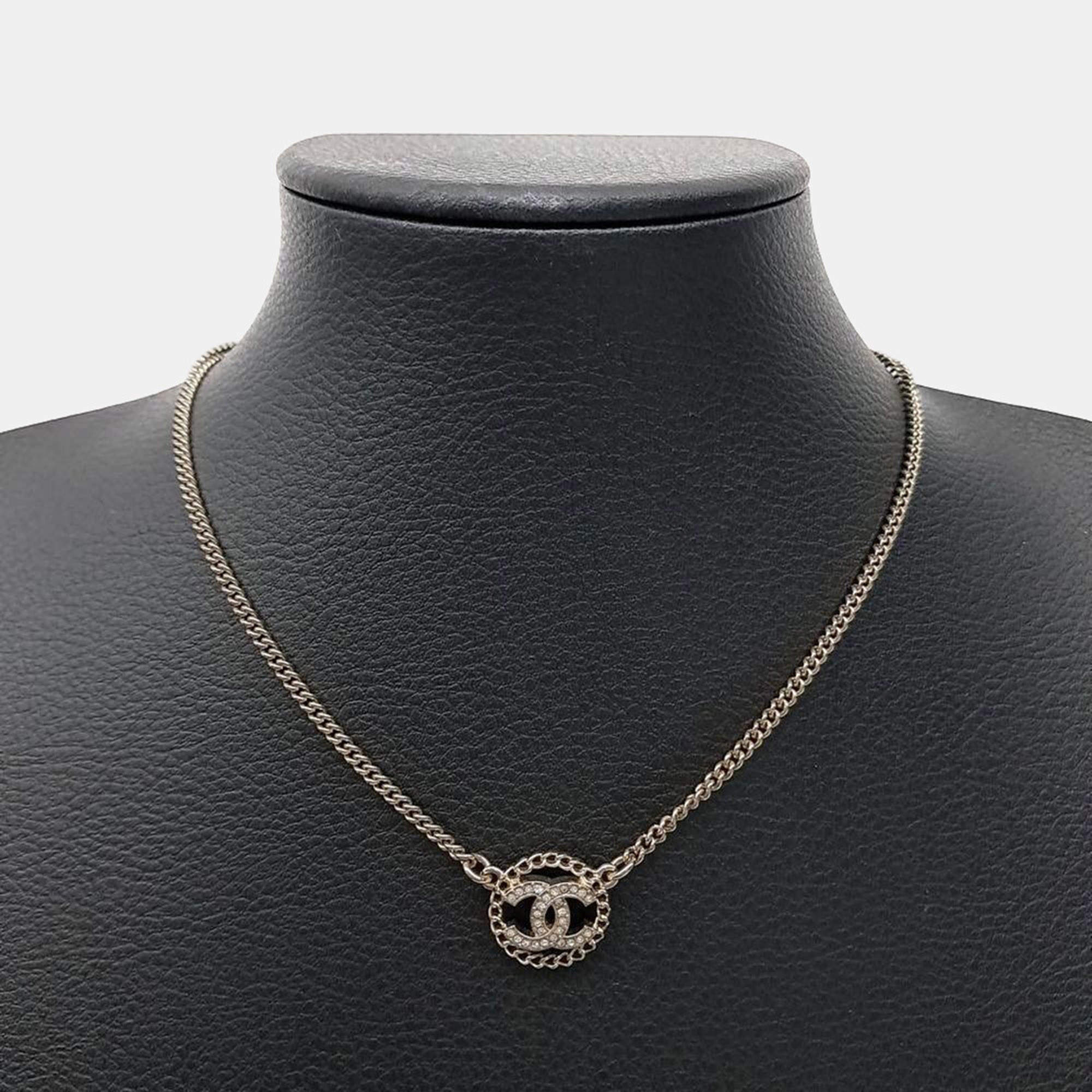 Pre Owned Chanel necklace