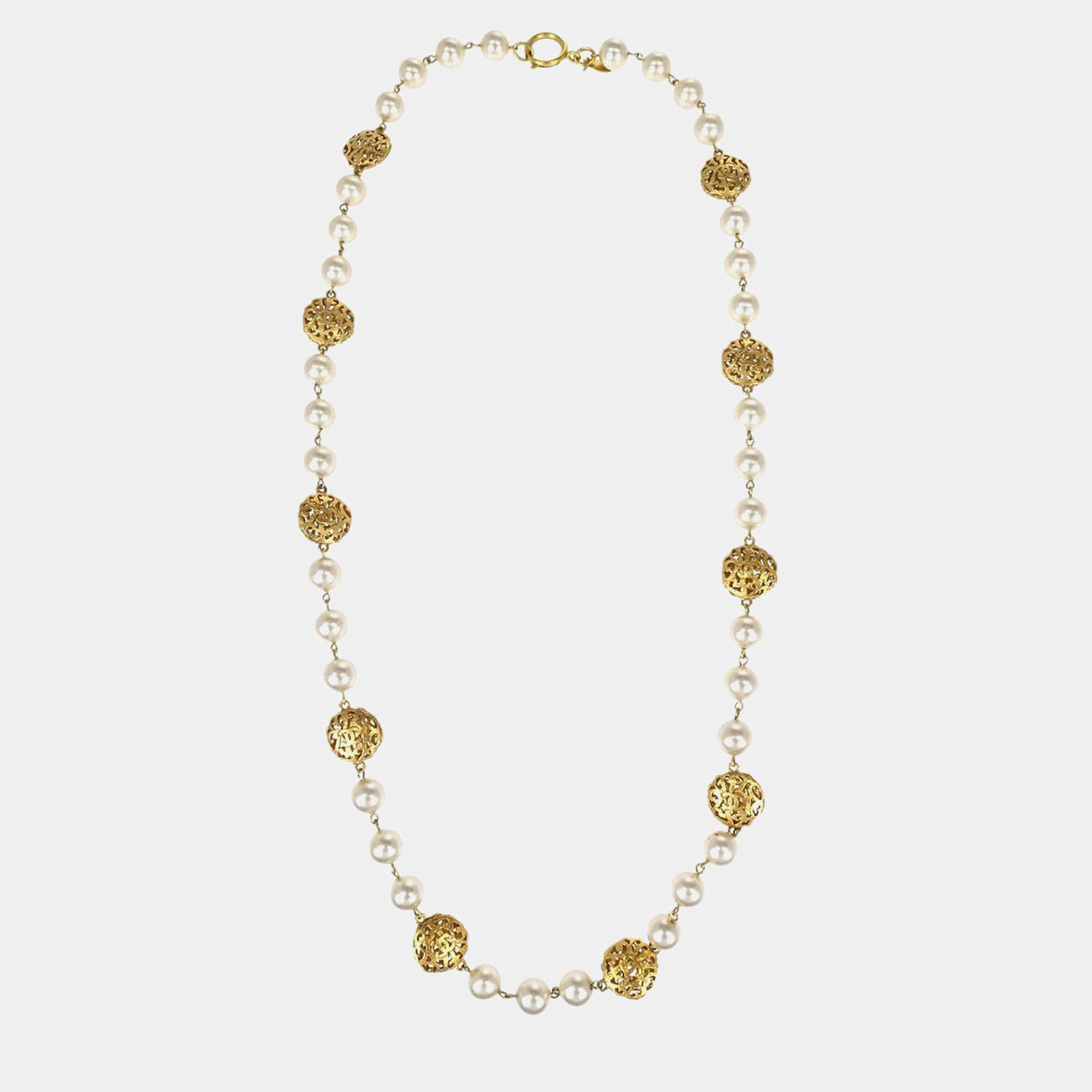 Pre Owned Chanel Vintage Collection 25 Gold -Tone Metal Faux Pearl Caged CC Filigree Disc Station Necklace