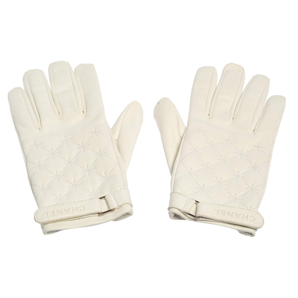 Pre Owned Chanel White Quilted Strap Gloves 
