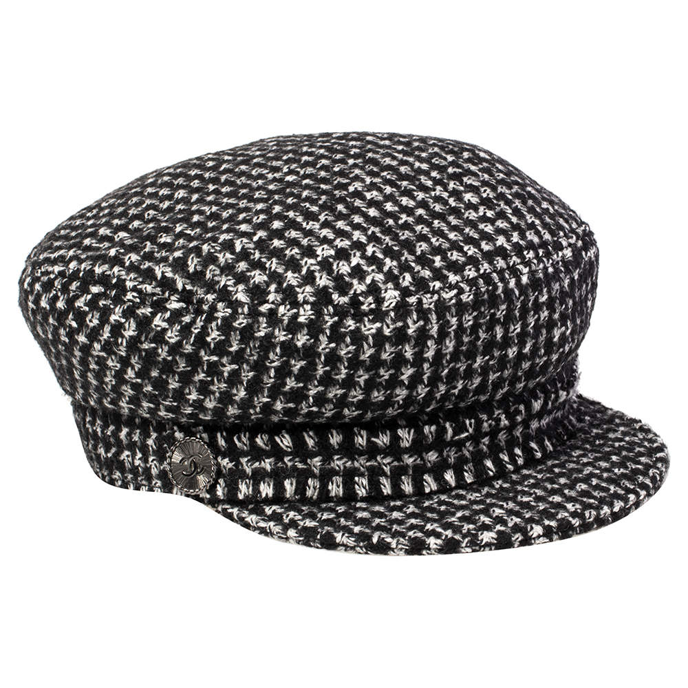 Pre Owned Chanel Monochrome Tweed Newsboy Cap L